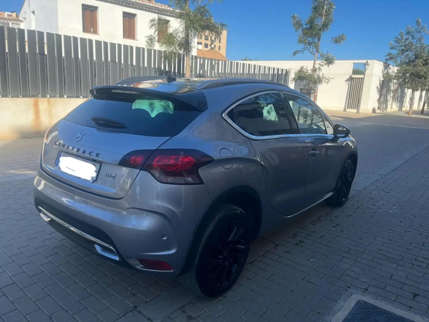 DS Automobiles DS 4 Crossback 1.6BlueHDi S&S Connected Chic Azul - 2