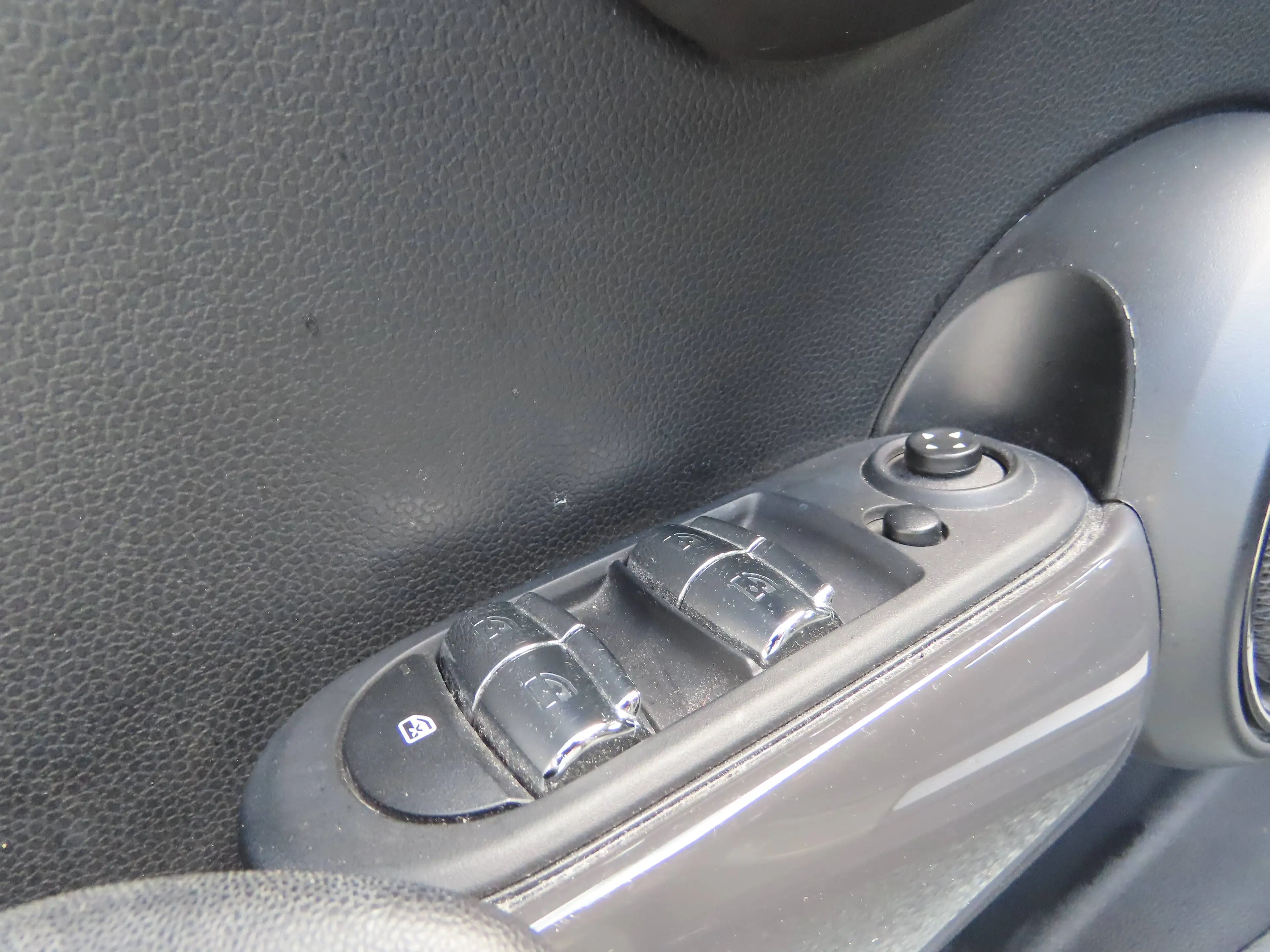 MINI One Mini 1.5 One OPF (EU6d-TEMP) — photo 16