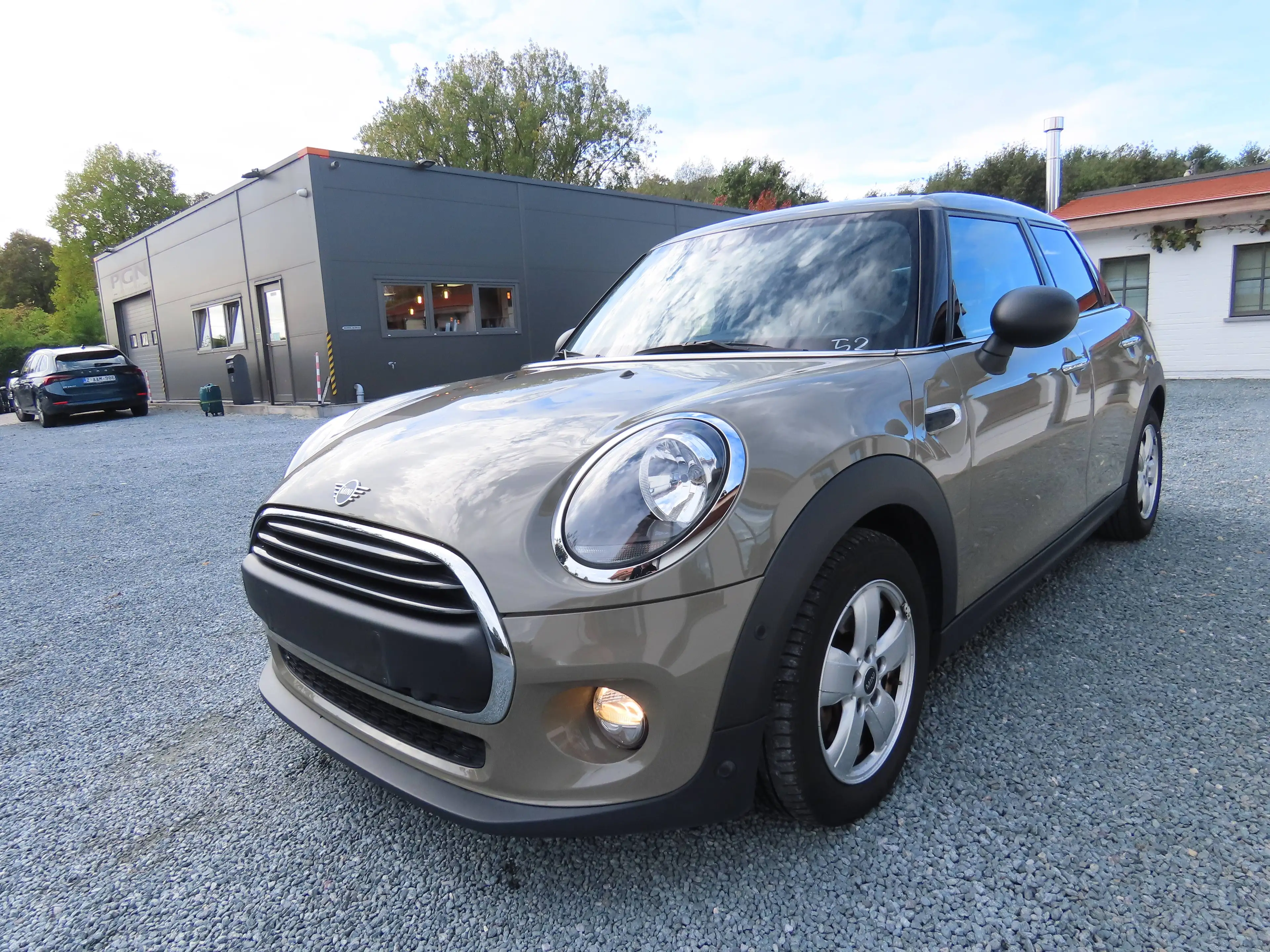 MINI One Mini 1.5 One OPF (EU6d-TEMP)