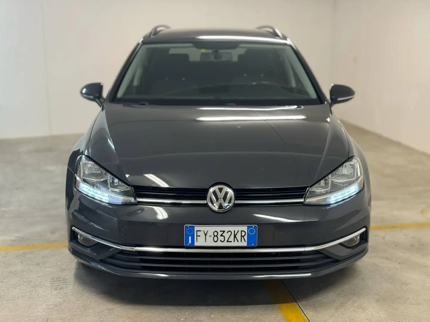 Volkswagen Golf Variant Golf VII 2017 Variant 1.6 tdi Business 115cv dsg Grijs - 2