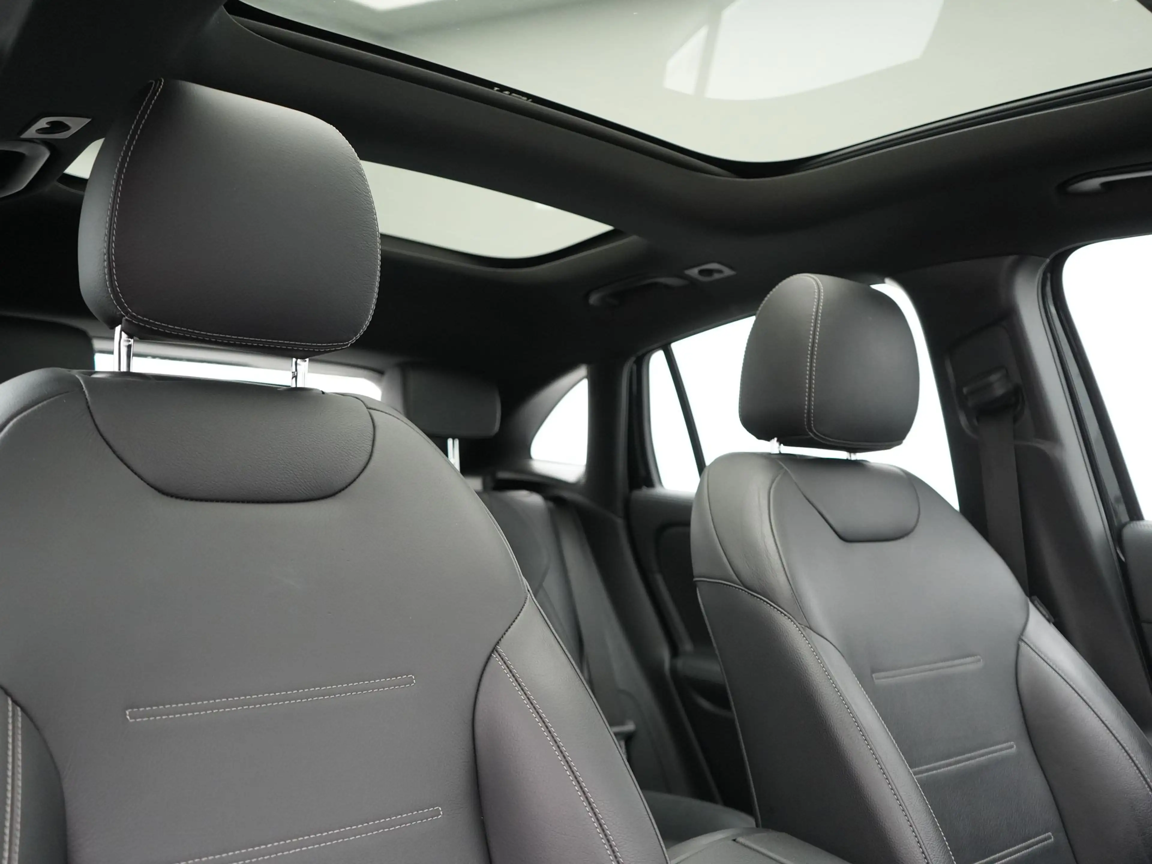 Mercedes-Benz GLA 250 e AMG Line PHEV 263pk Dealer O.H | Panodak | Cruis — photo 5