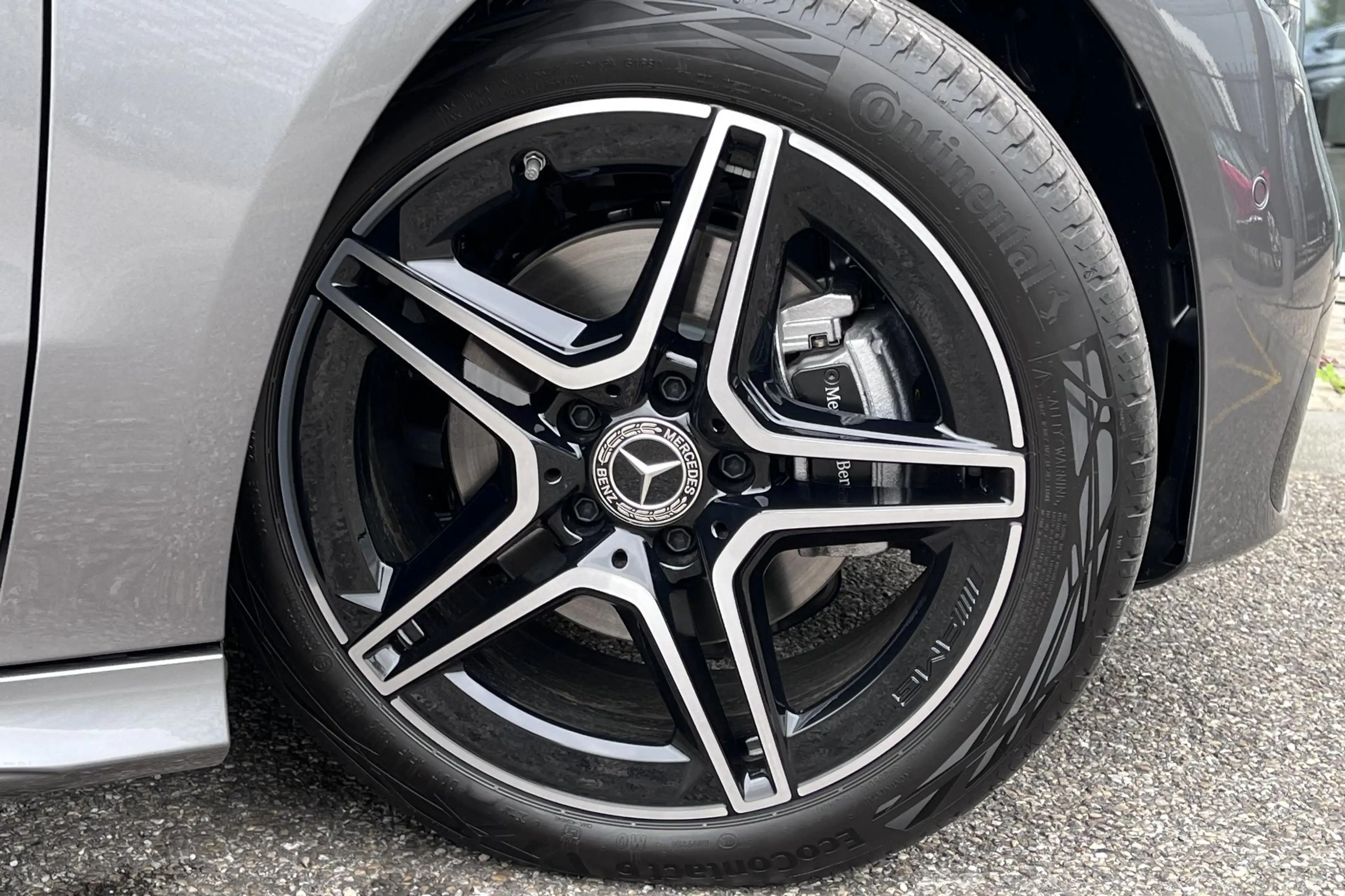 Mercedes-Benz CLA 180 CLA Shooting Brake Star Edition AMG Line Limited | — photo 4