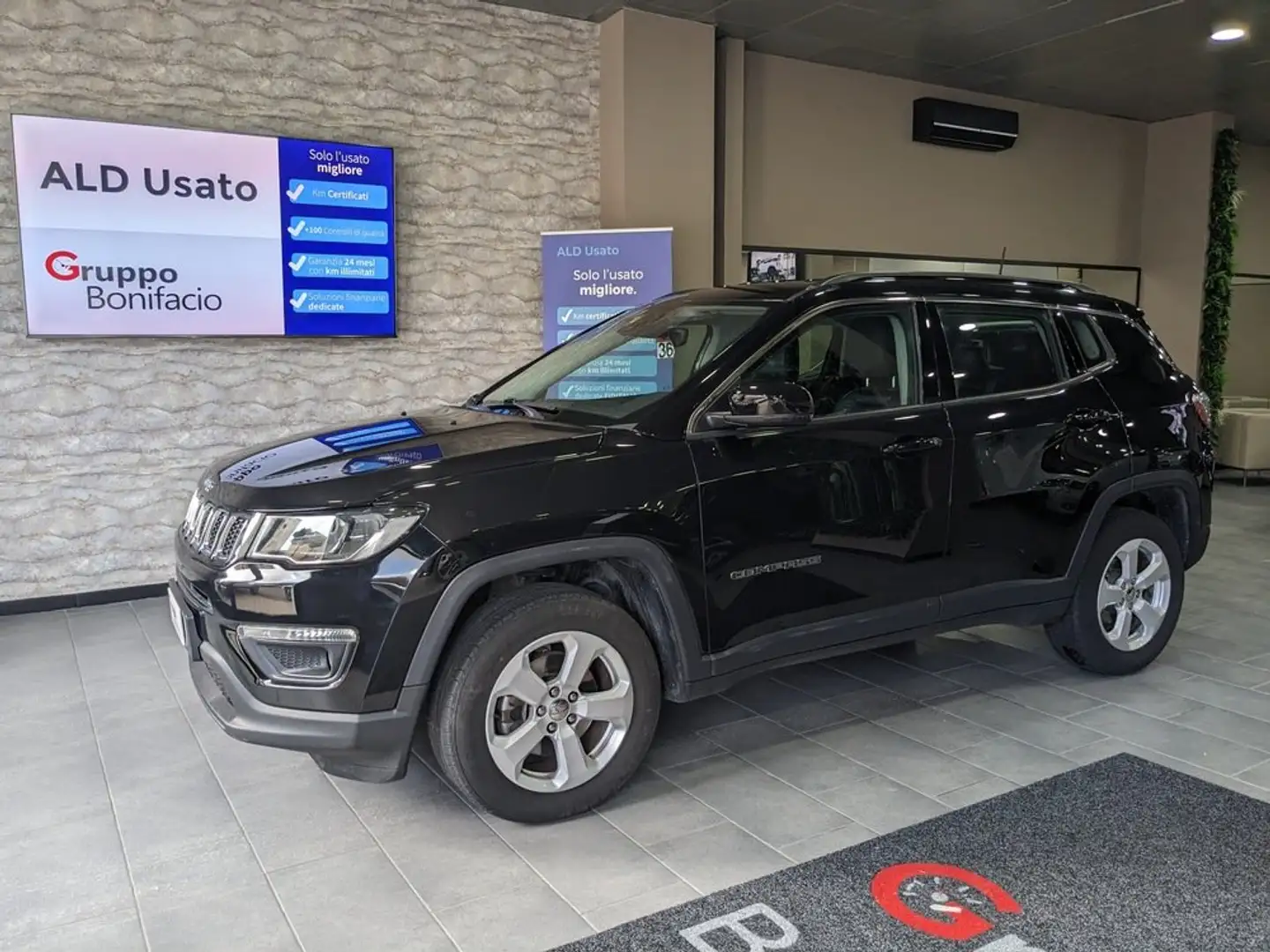 Jeep Compass Compass 2.0 mjt Business 4wd 140cv auto Noir - 1