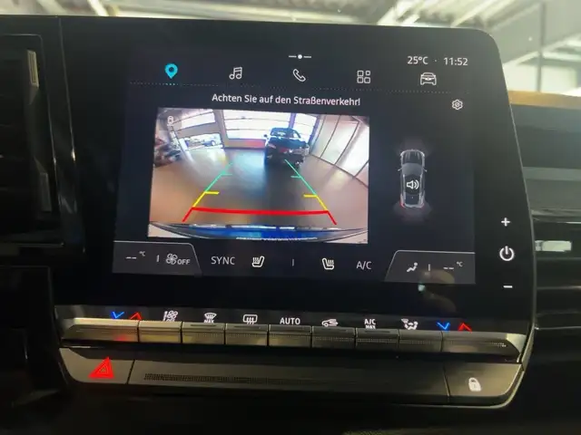 Renault Austral view 15