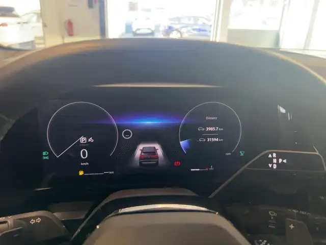 Renault Austral view 13