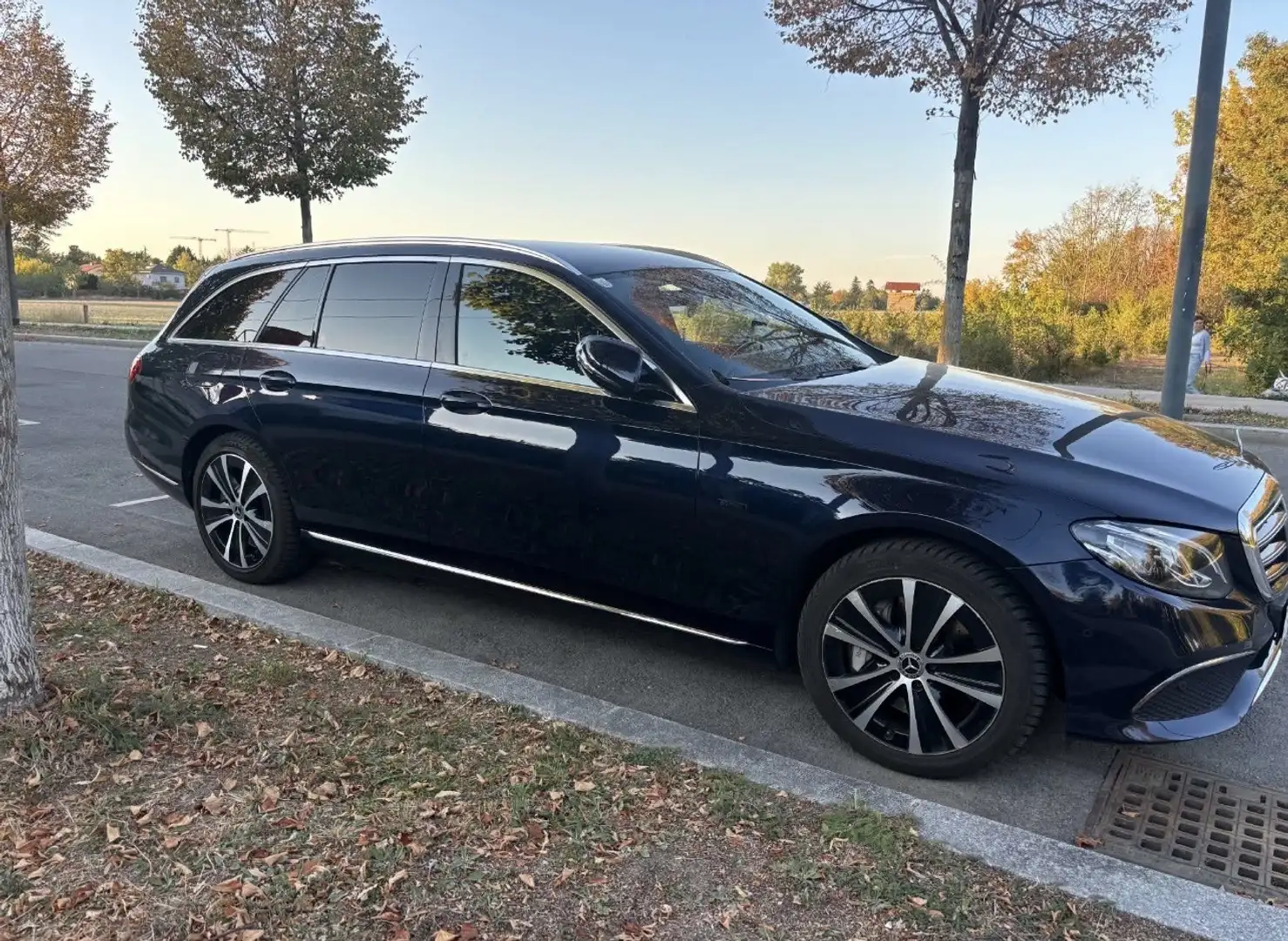 Mercedes-Benz E 300 de T 9G-TRONIC AMG Line - 1