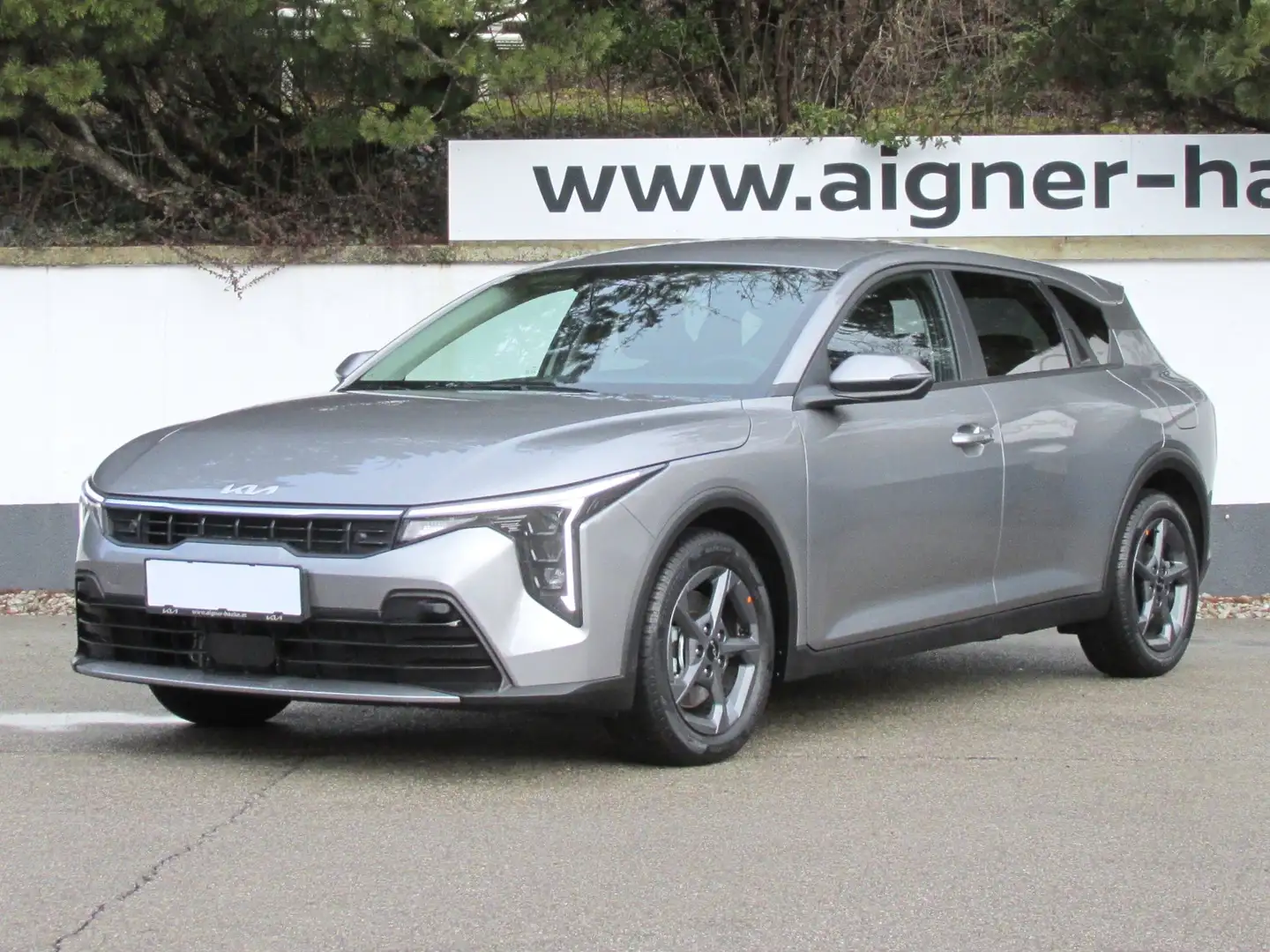 Kia K4 HB 1.0 TGDI 48V Silber Grau - 1