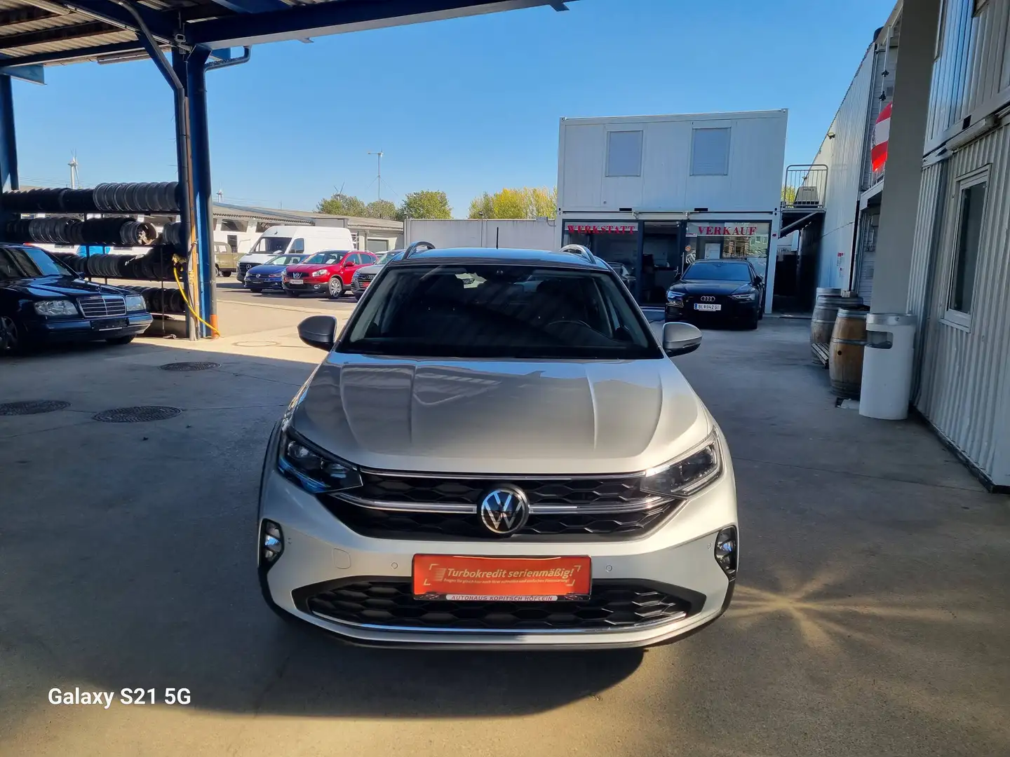 Volkswagen Taigo 1,0 Style Automatik - Topzustand! Grau - 2