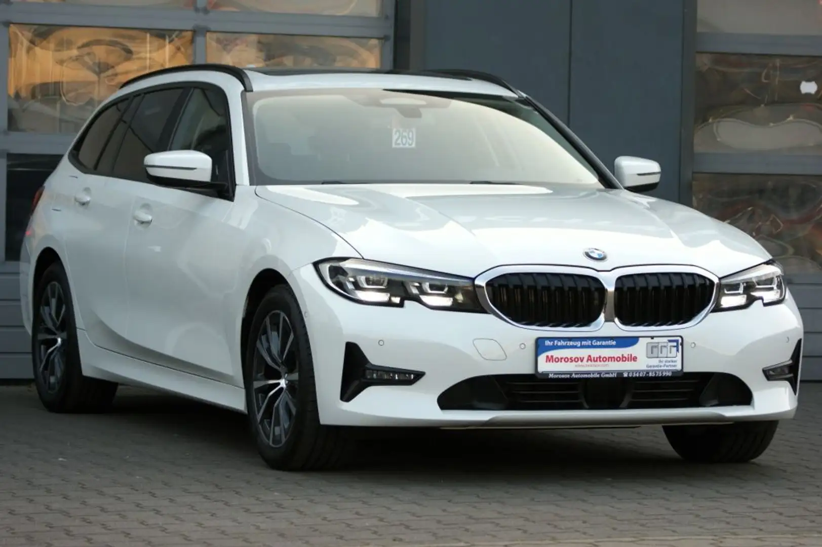 BMW 320 320d Touring Aut. Advantage Blanc - 2