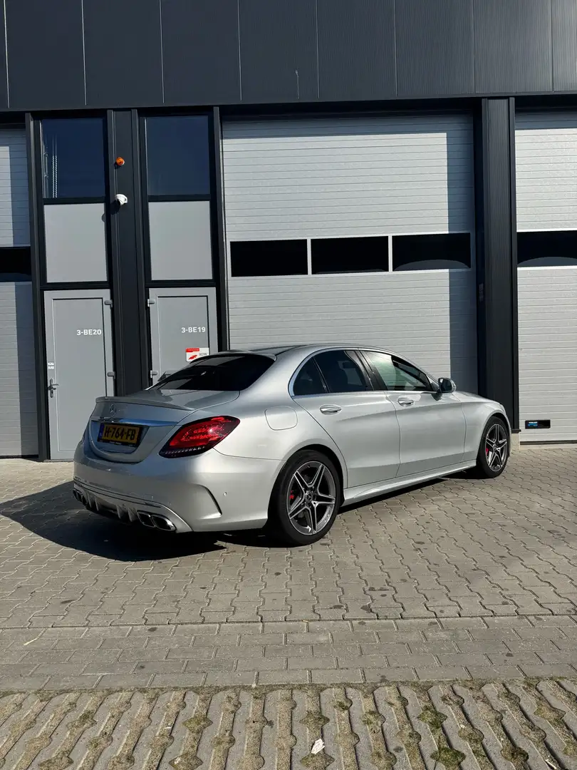 Mercedes-Benz C 200 9G-TRONIC AMG Pakket Grijs - 2