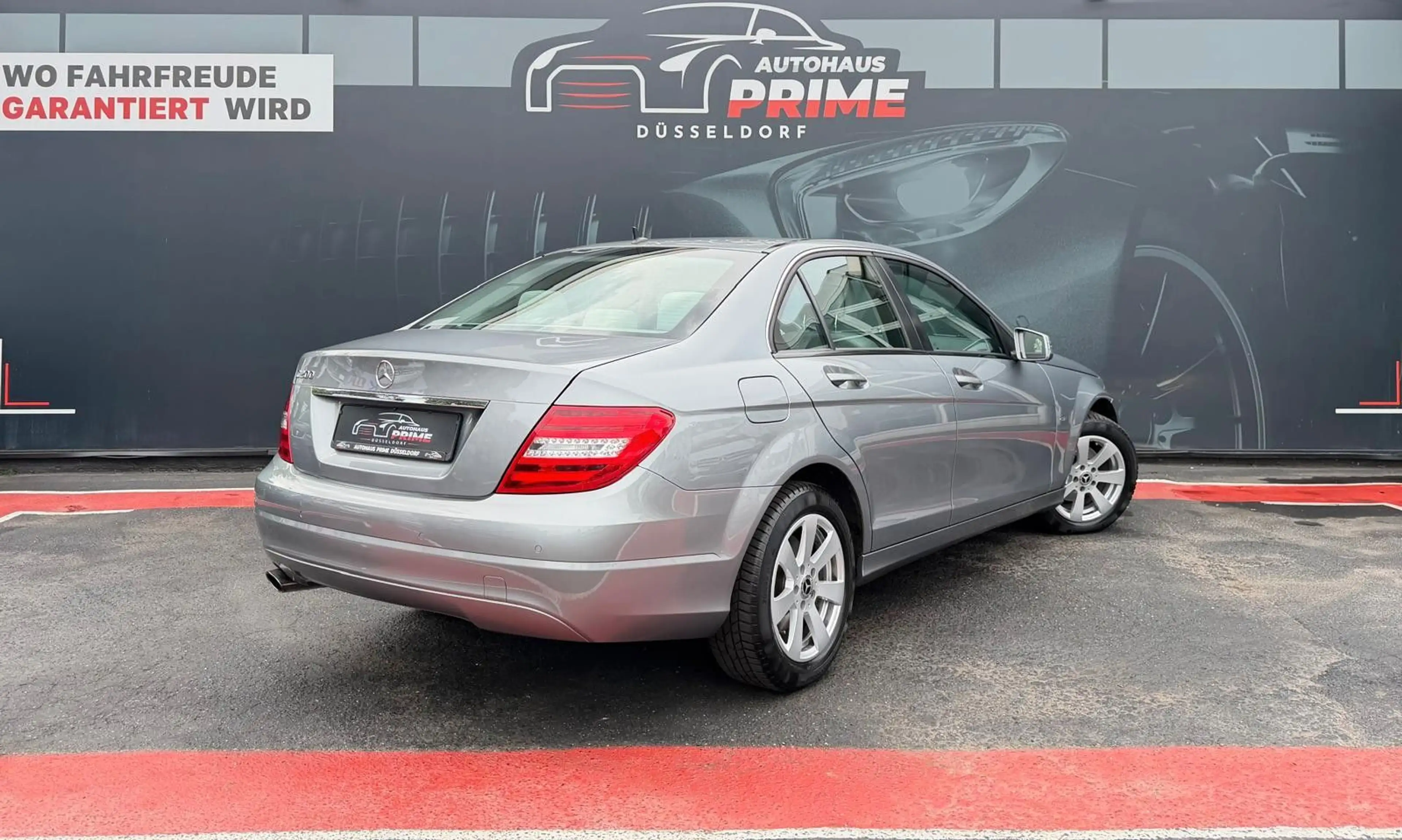 Mercedes-Benz C 200 Limousine*1-Hand*Tempomat*Navi*PDC — photo 7
