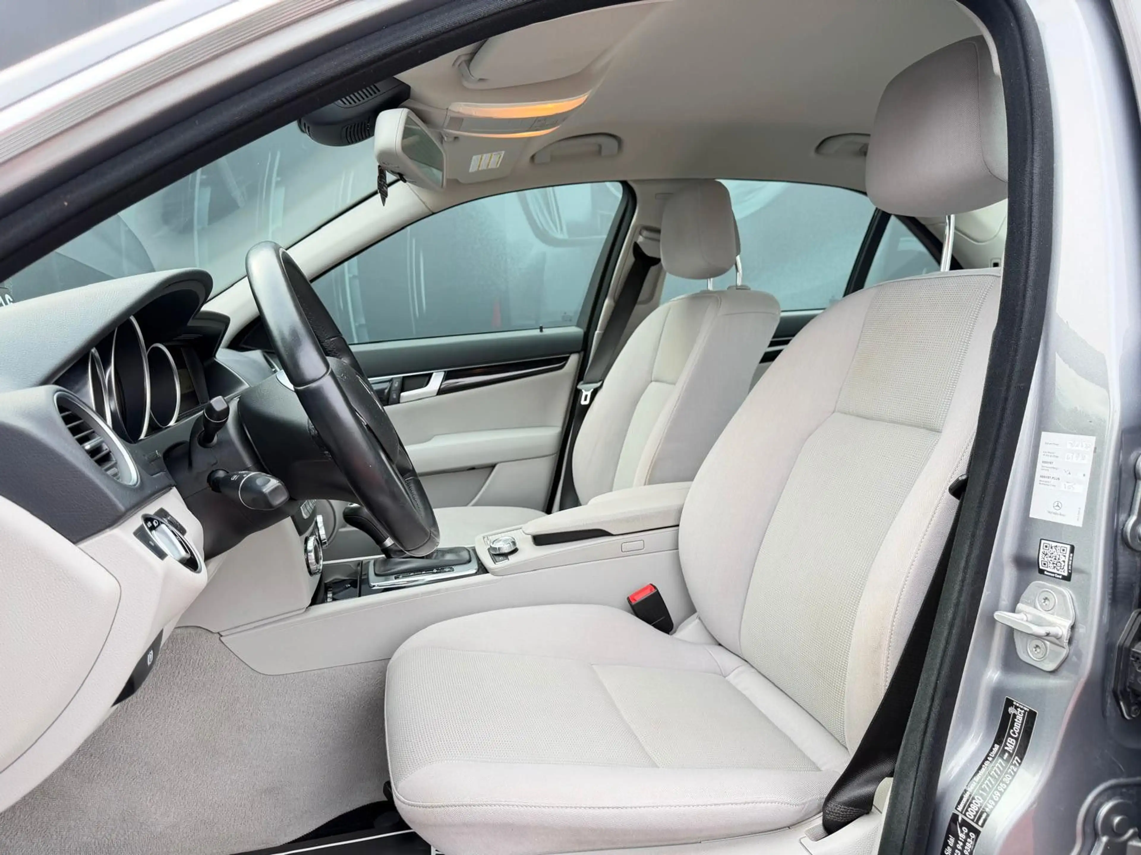 Mercedes-Benz C 200 Limousine*1-Hand*Tempomat*Navi*PDC — photo 14