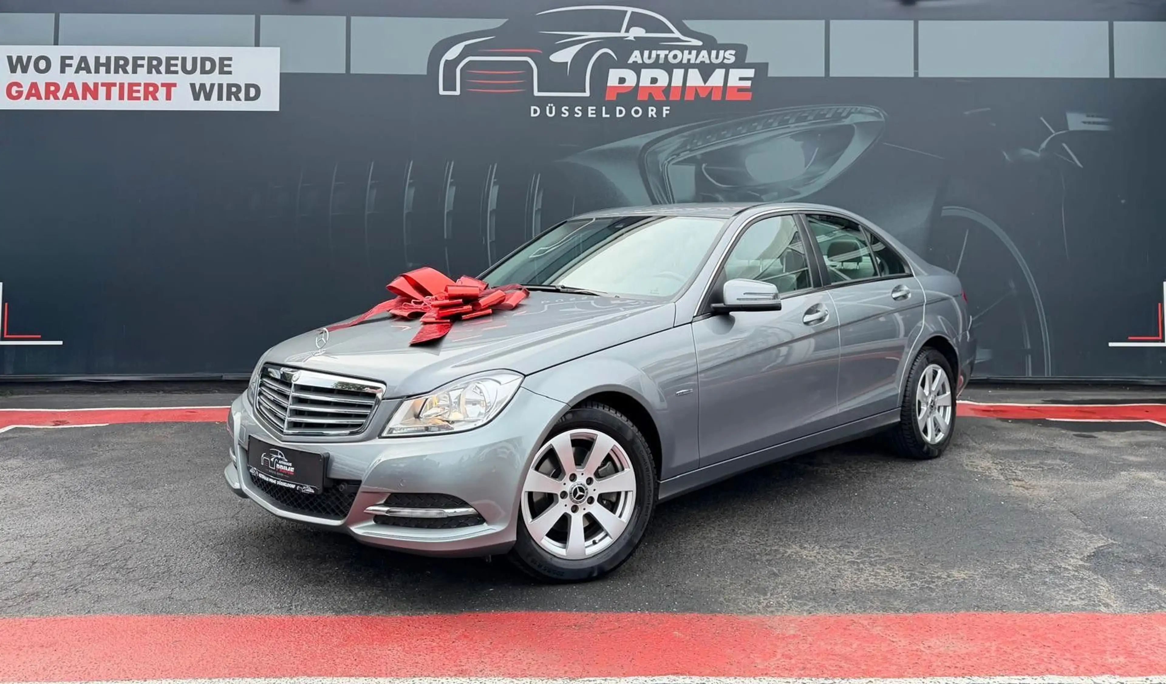 Mercedes-Benz C 200 Limousine*1-Hand*Tempomat*Navi*PDC — photo 4