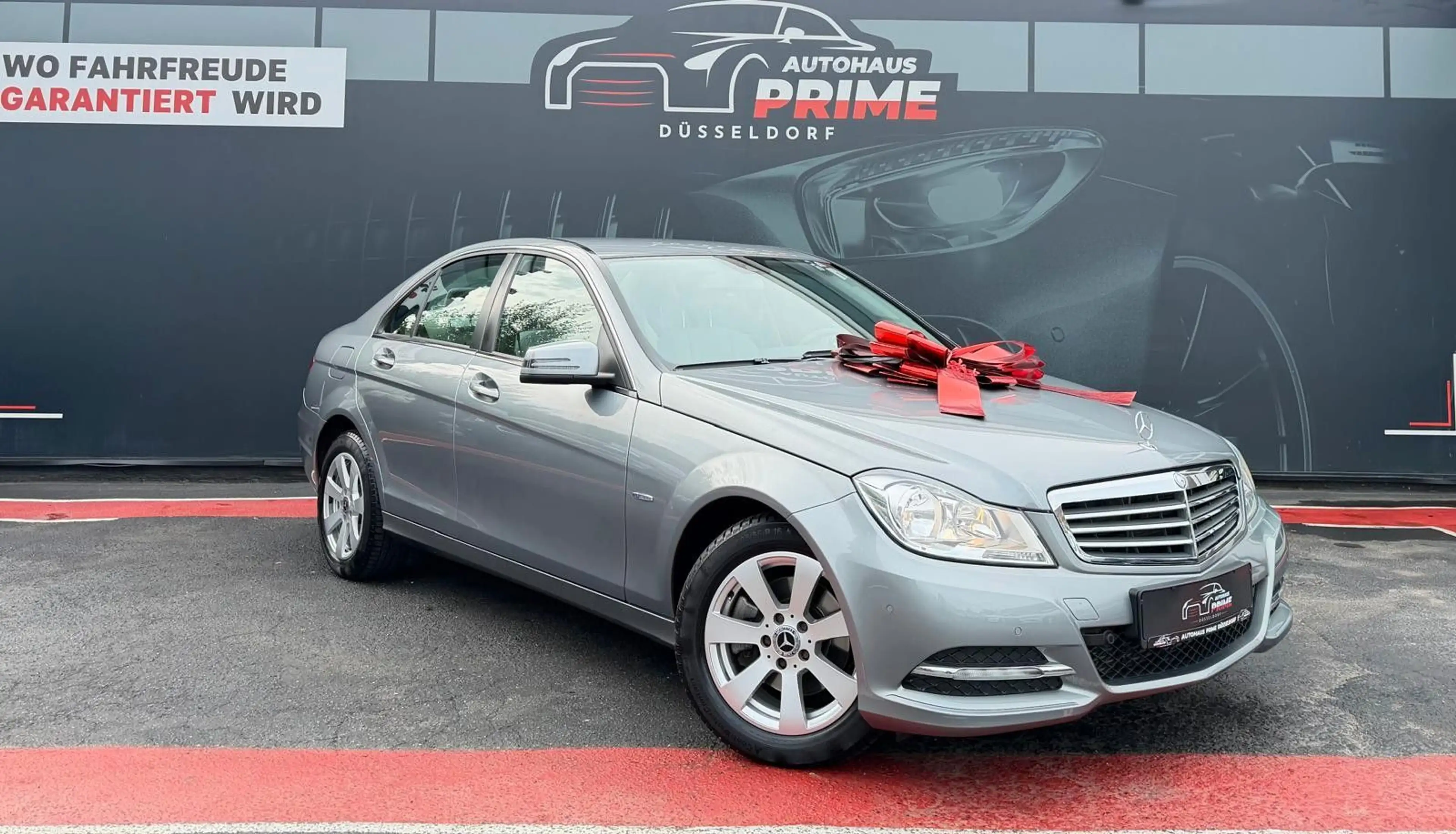 Mercedes-Benz C 200 Limousine*1-Hand*Tempomat*Navi*PDC