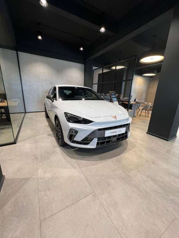 CUPRA Leon 1.5 TSI e-Hybrid 150kW DSG - foto 1