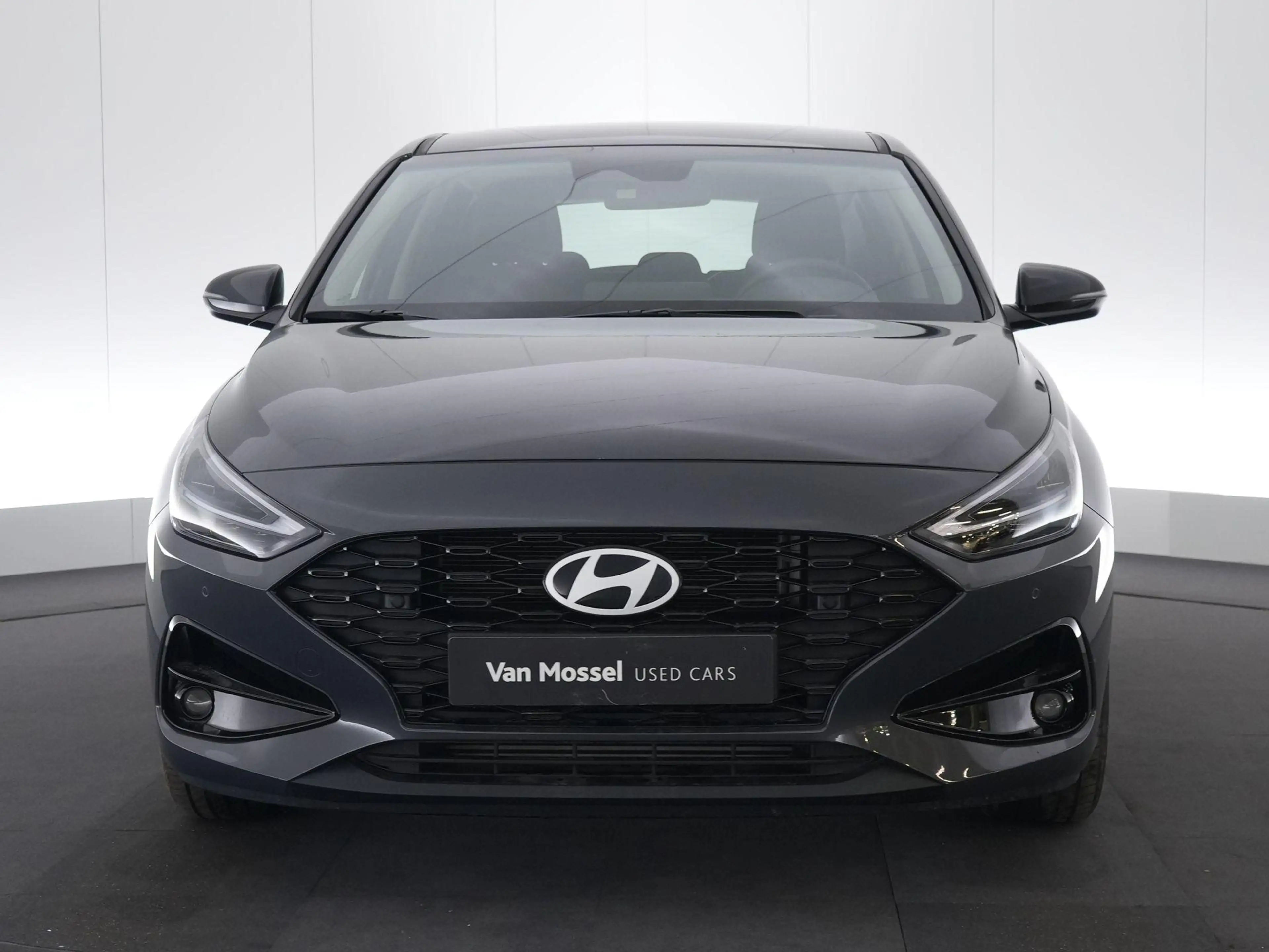 Hyundai i30 TECHNO CAMERA MET SENSOREN - APPLE CARPLAY - CRUIS — photo 3
