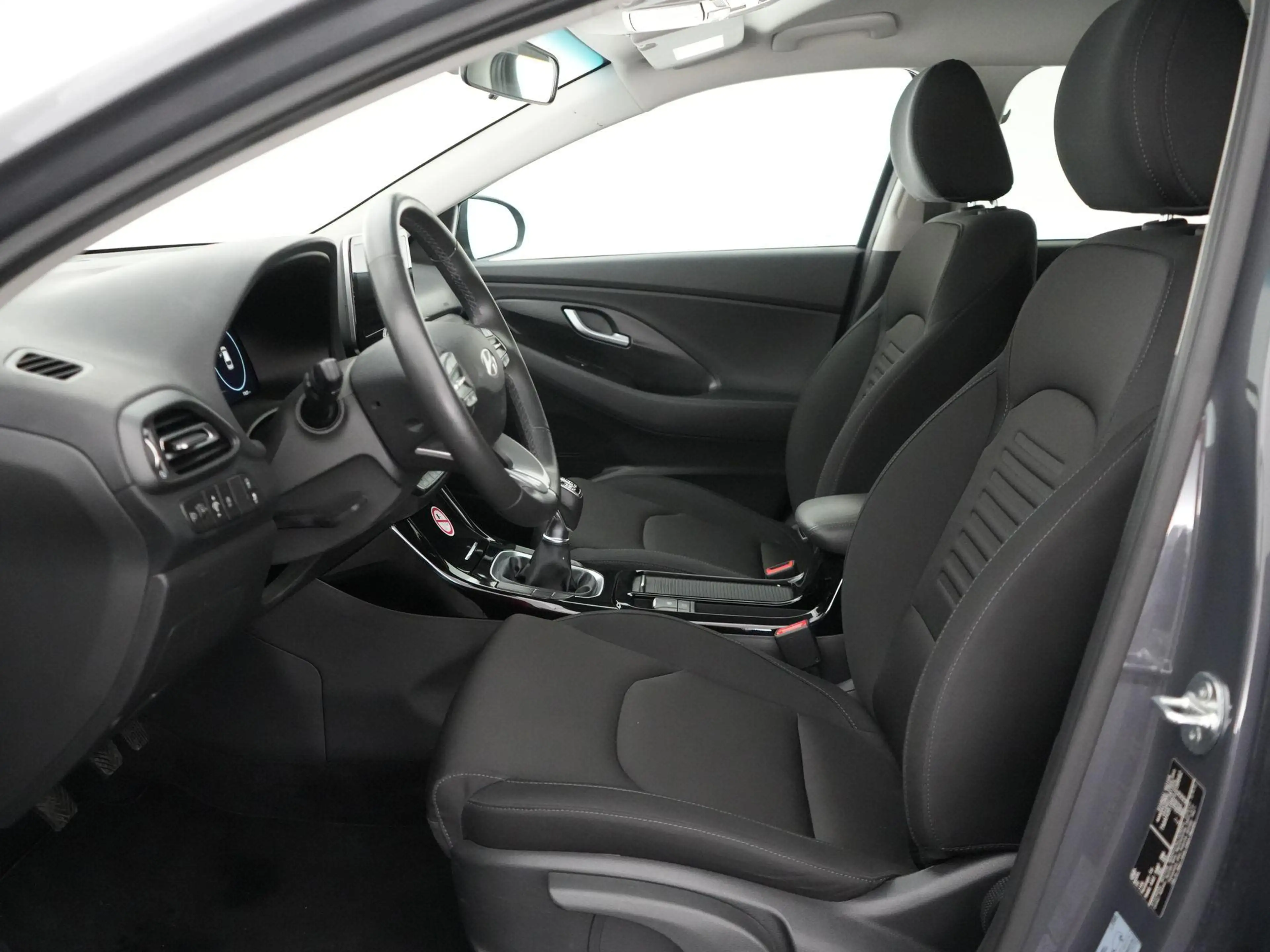 Hyundai i30 TECHNO CAMERA MET SENSOREN - APPLE CARPLAY - CRUIS — photo 11