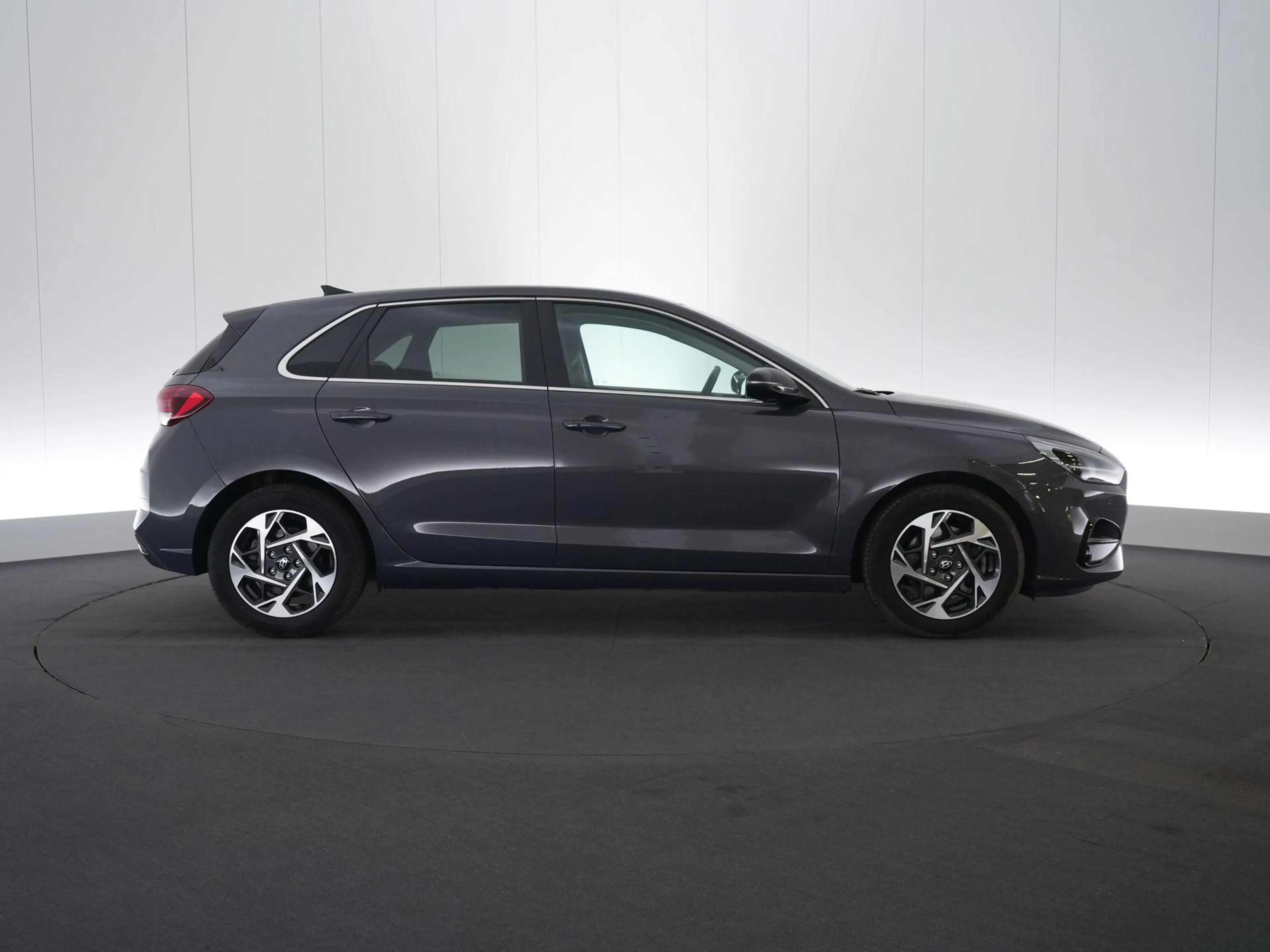 Hyundai i30 TECHNO CAMERA MET SENSOREN - APPLE CARPLAY - CRUIS — photo 6