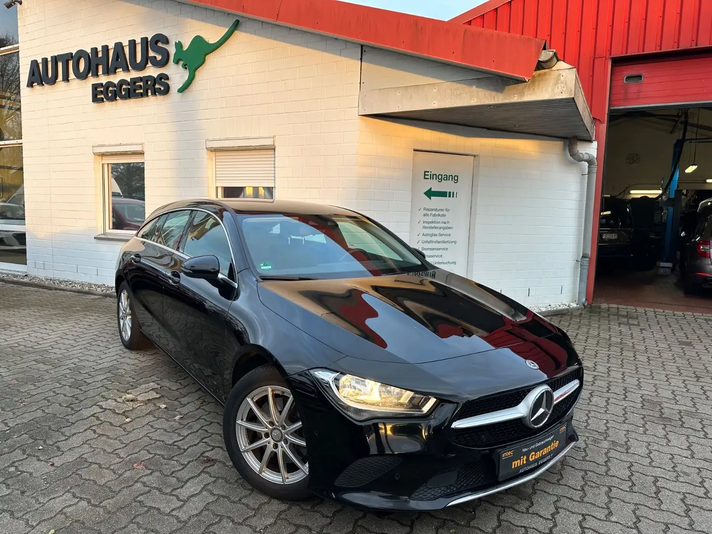 Mercedes-Benz CLA 220 /HEAD-UP/NAVI/SHZ/TEMP Schwarz - 1