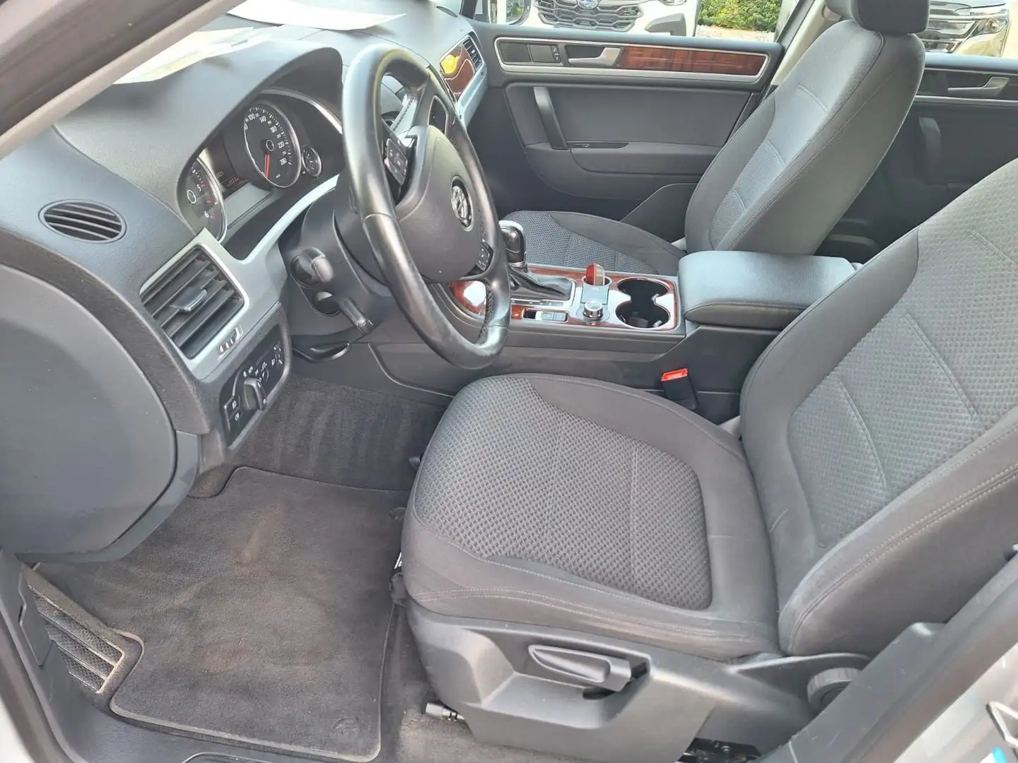Volkswagen Touareg V6 TDI BMT, AHK Argent - 2
