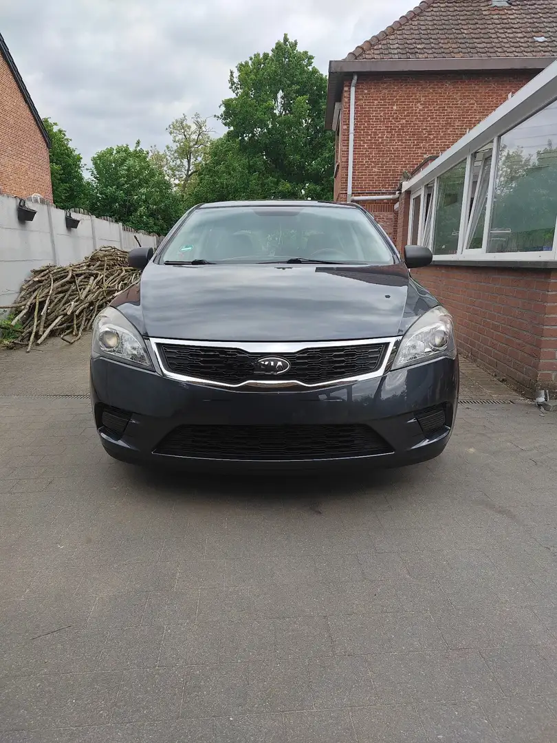 Kia Ceed / cee'd 1.6 CRDi 90 Spirit - 1