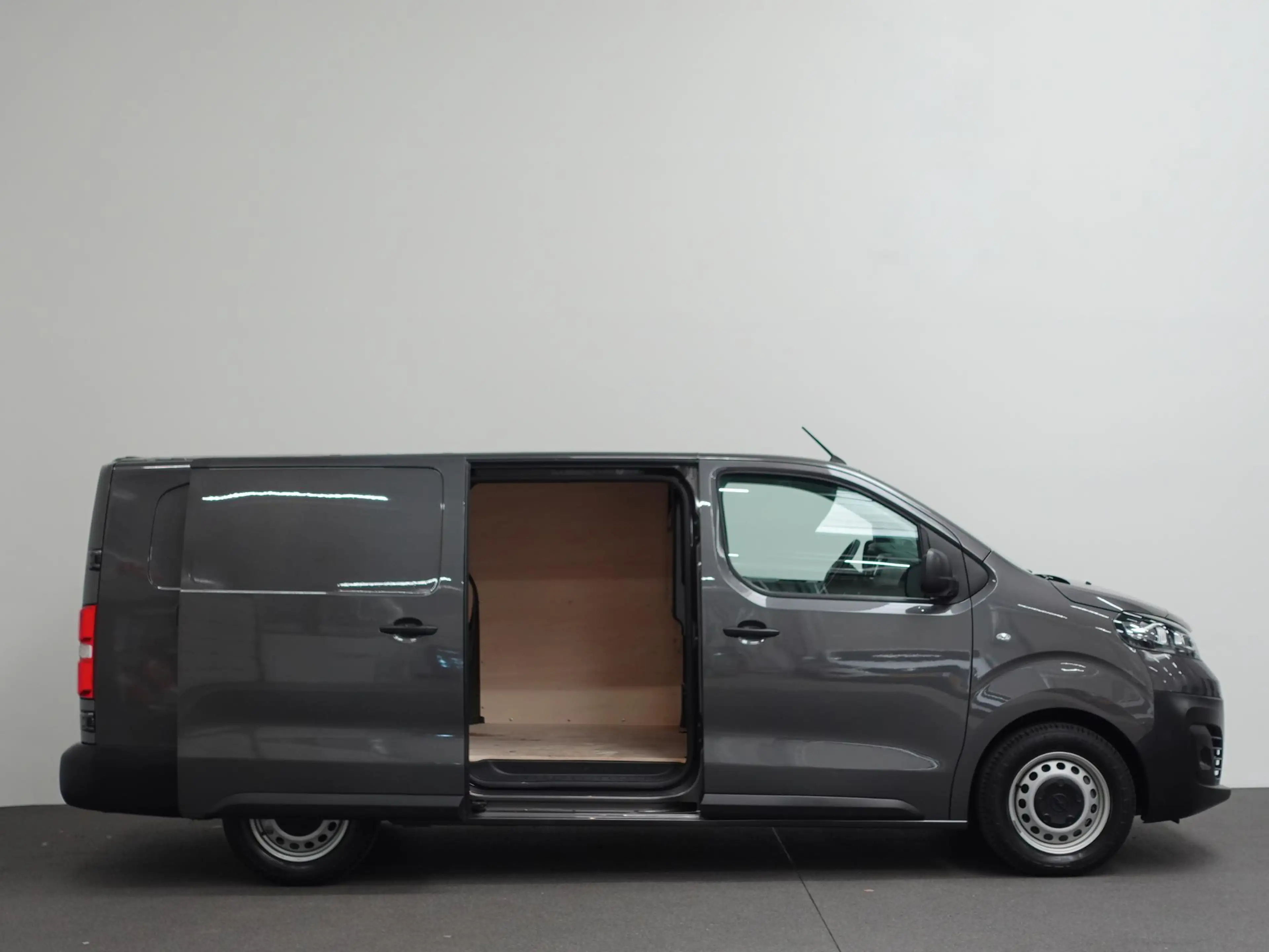 Opel Vivaro-e L3H1 Edition 75 kWh Automaat Airco Navigatie Cruis — photo 6
