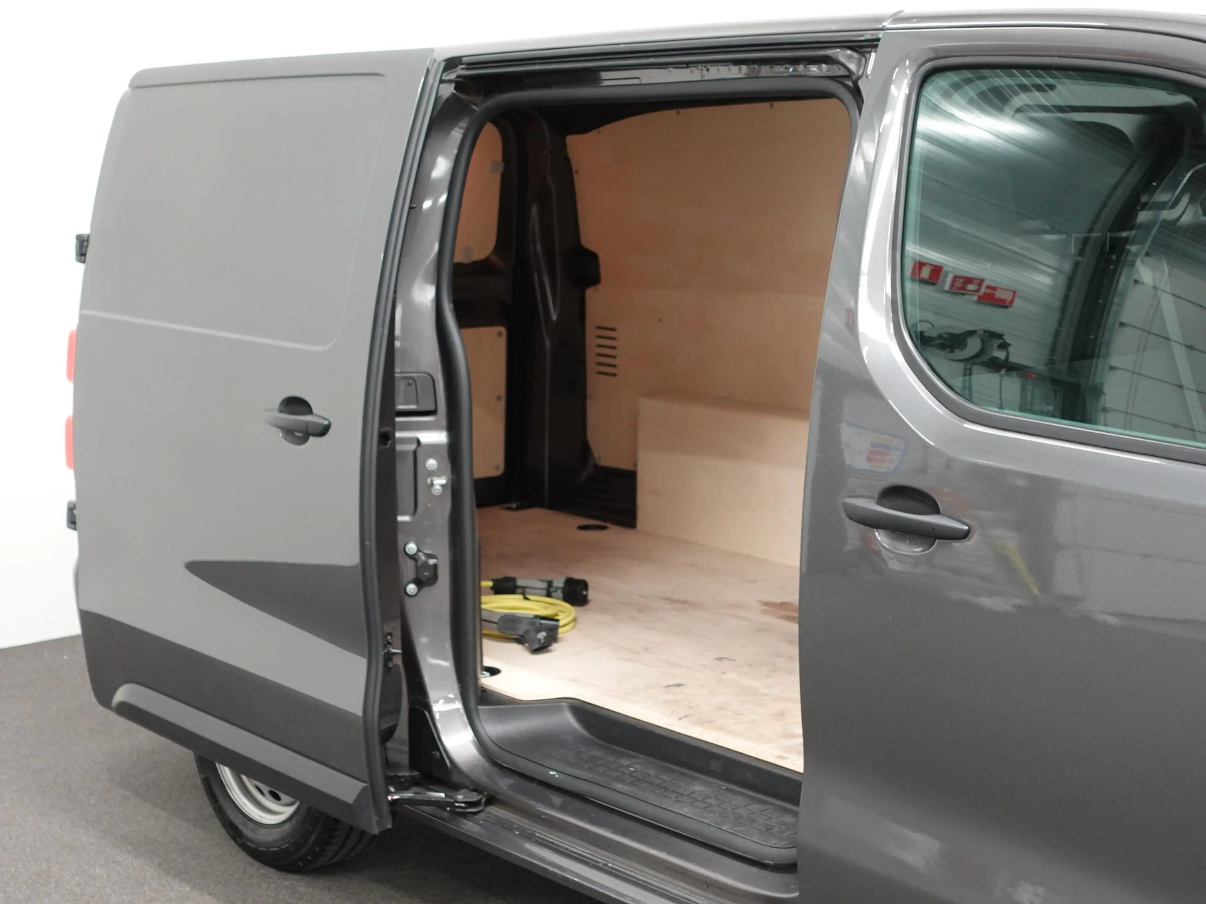 Opel Vivaro-e L3H1 Edition 75 kWh Automaat Airco Navigatie Cruis — photo 7