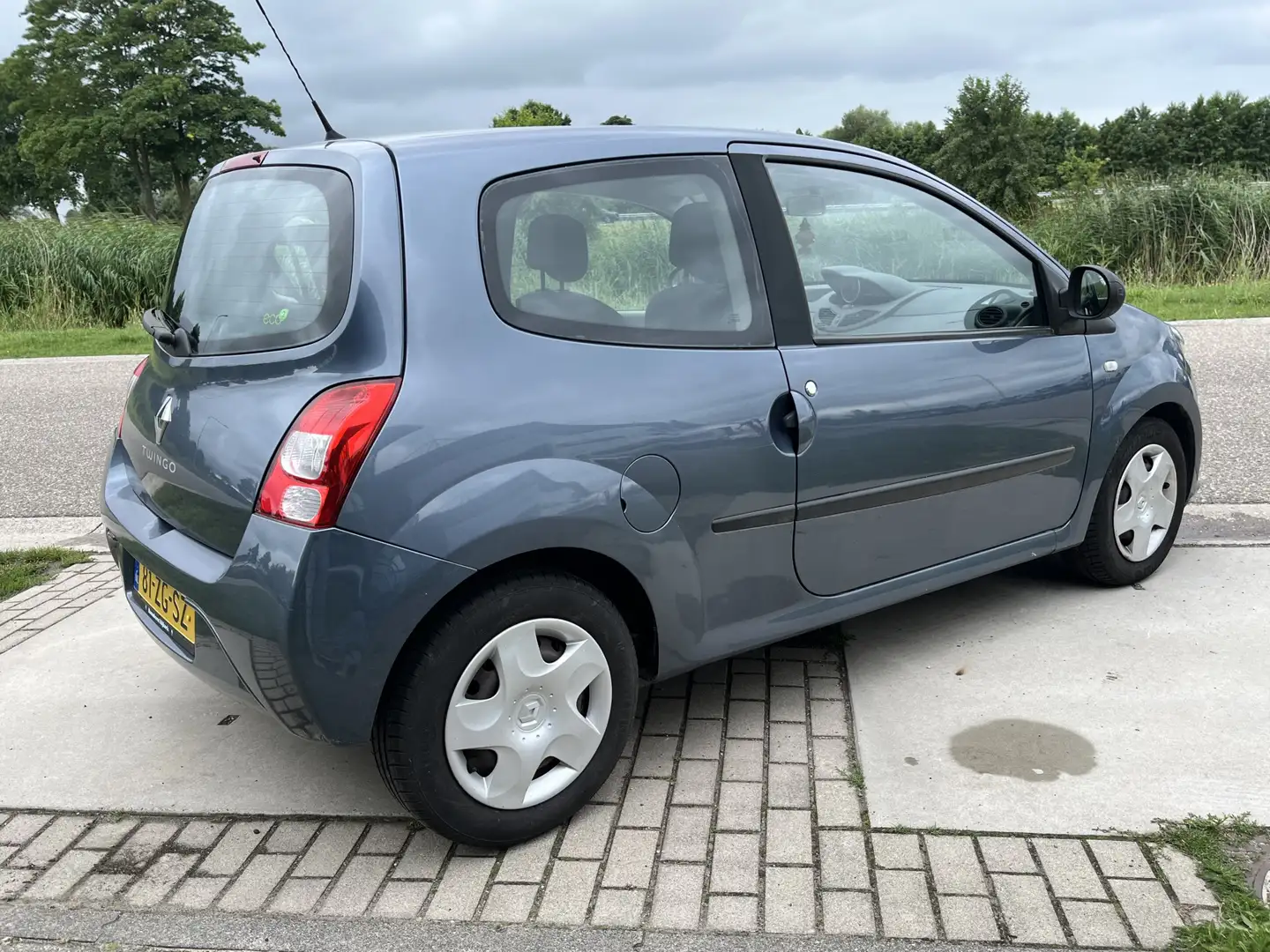 Renault Twingo 1.2-16V Dynamique / NAP / Automaat ! / Radio / Ele Blauw - 2