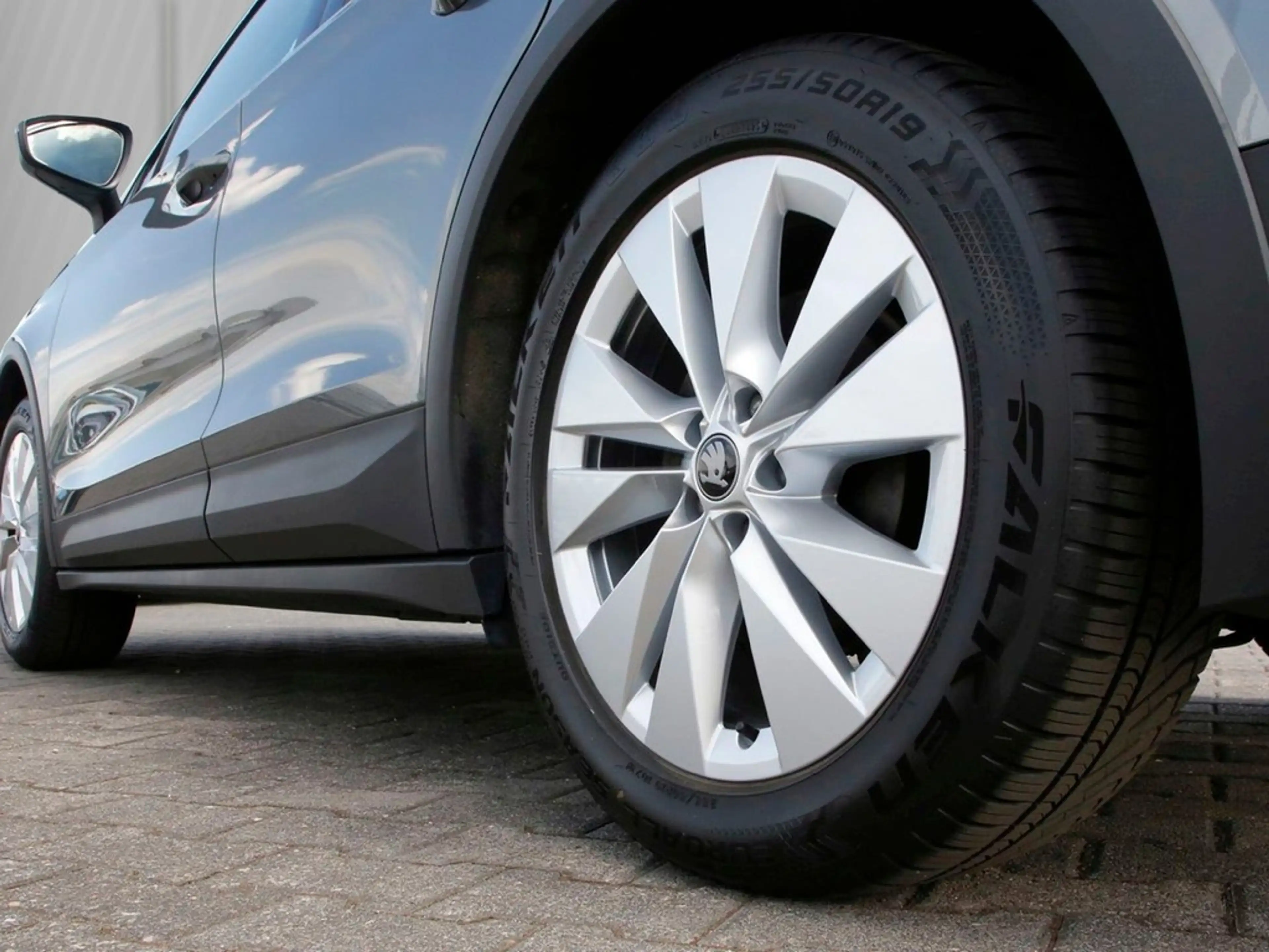 Skoda Elroq 85 Loft 19"ACC NAVI Wärmepumpe R-Kamera — photo 5