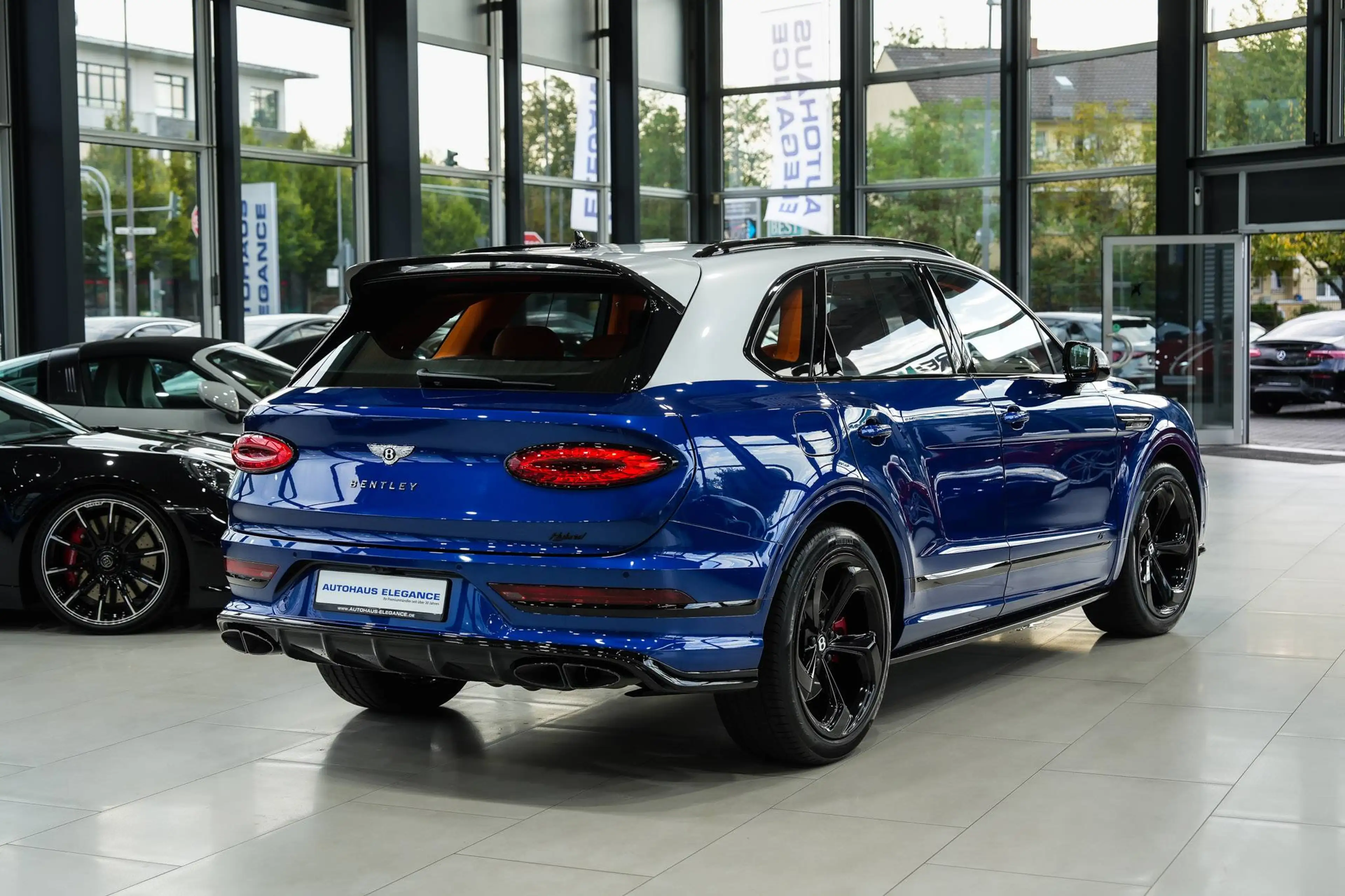 Bentley Bentayga S Hybrid 4WD*NIGHT-VISION*360°*PANO*22" — photo 2