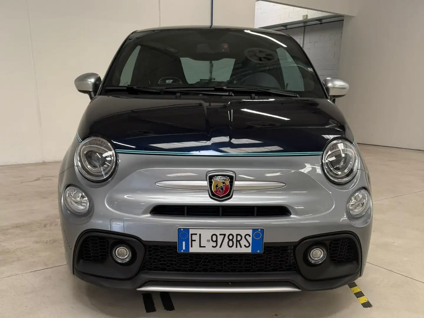 Abarth 695 695 1.4 16v Rivale 175 Anniversary 180cv Gris - 2