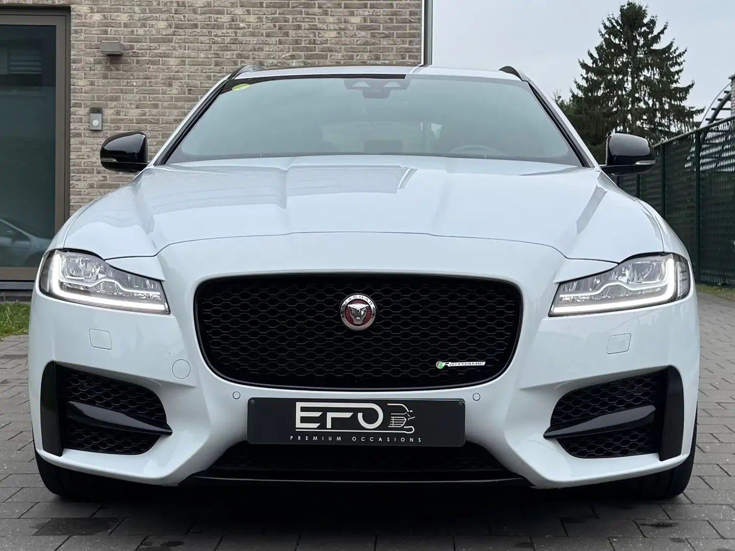 Jaguar XF XF 20d Sportbrake  Aut. R-Sport Blanc - 2