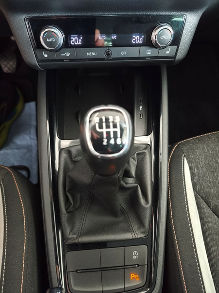 Skoda Scala 1.0 TSI Style — photo 10