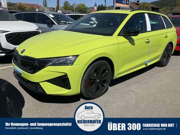 Combi RS 2.0 TSI DSG, Pano, Standheizung, AHK, Nav