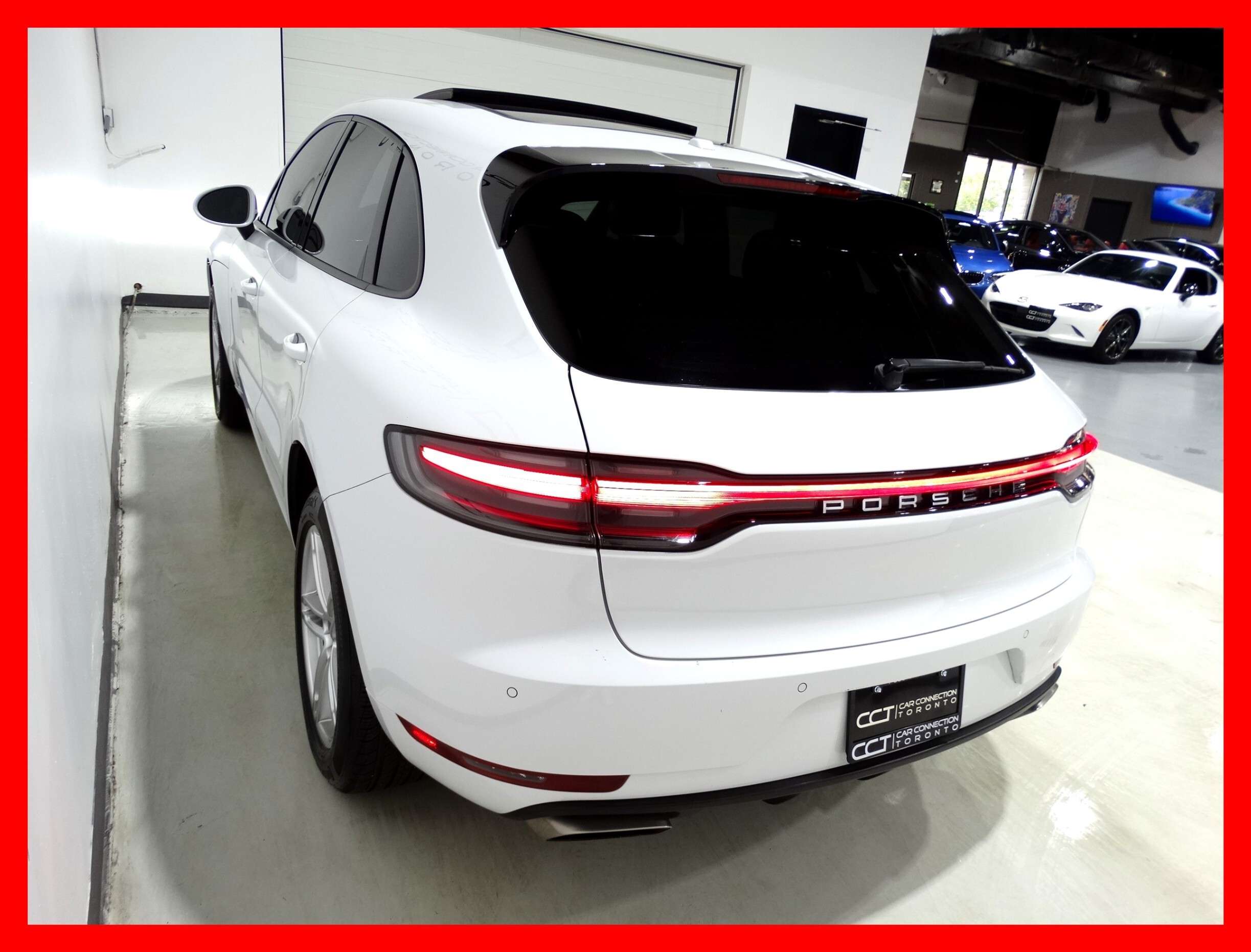 2020 Porsche Macan AWD *NAVI/BACKUP CAM/LEATHER/PANO ROOF/LOADED!!!* — снимка 1