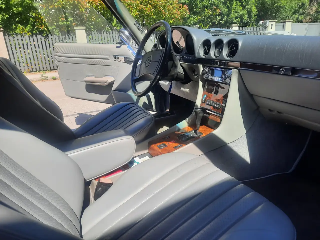Mercedes-Benz SL 560, foto 8