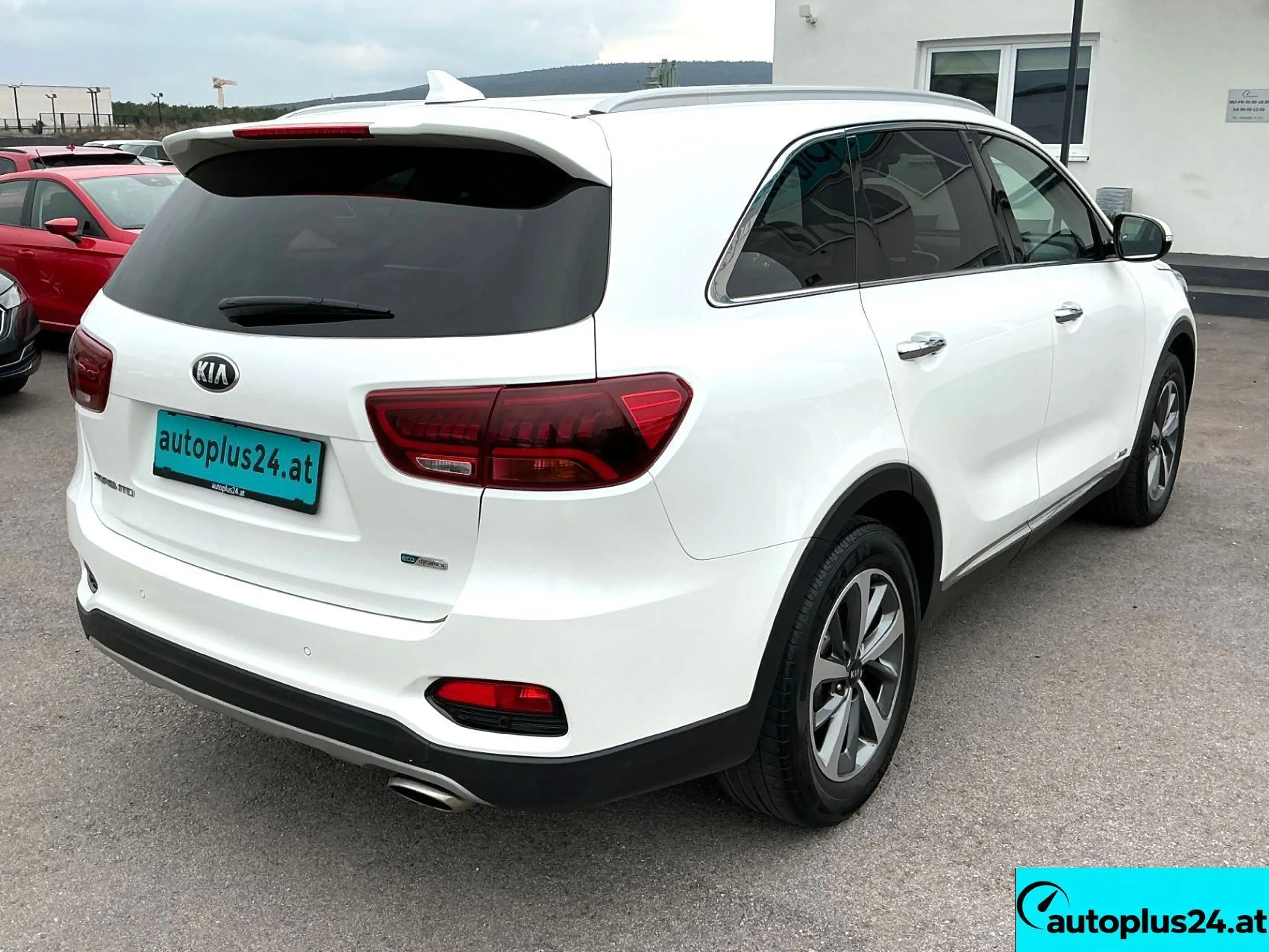 Kia Sorento 2,2 CRDi SCR AWD Gold Aut. — photo 4