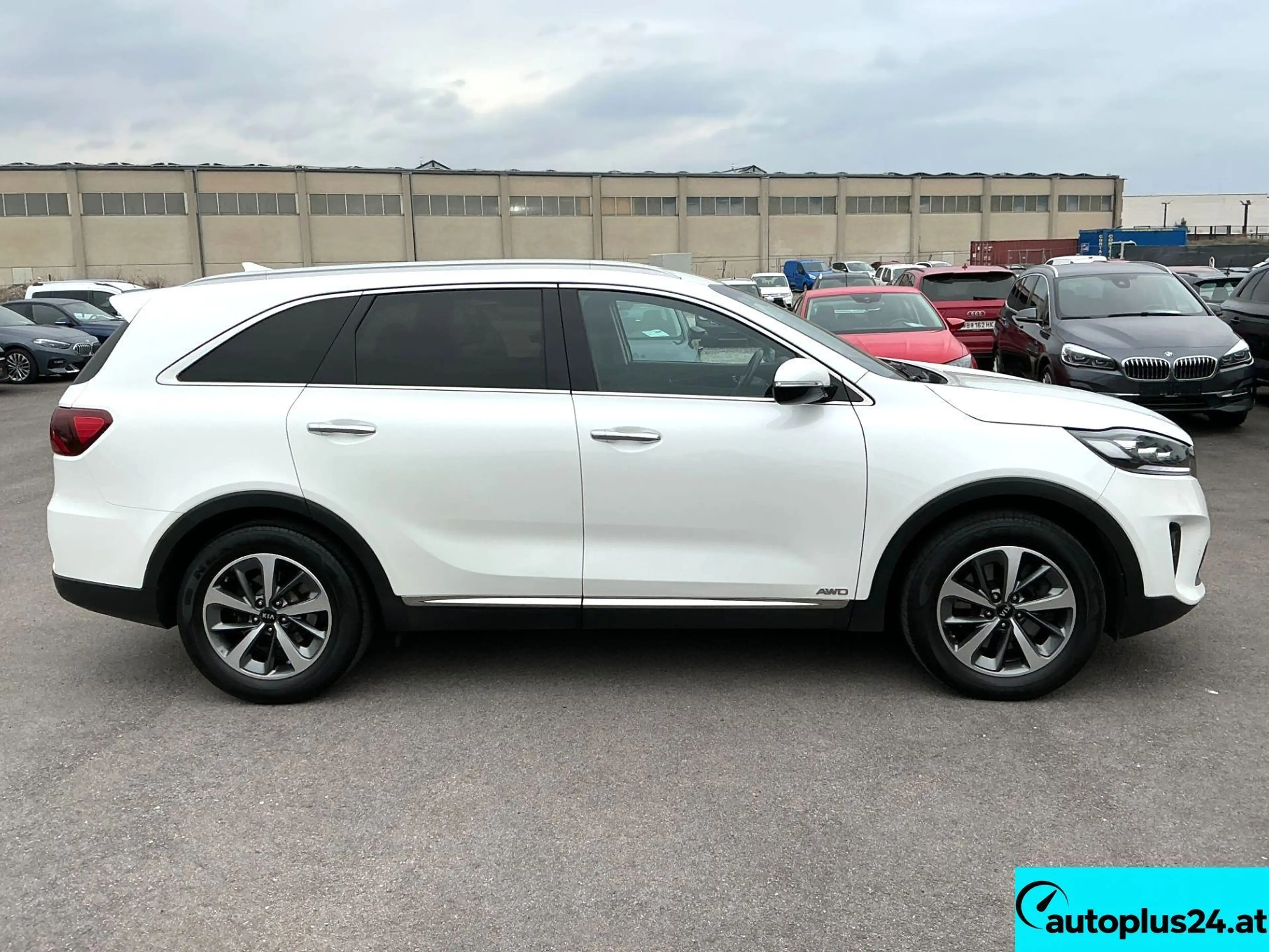 Kia Sorento 2,2 CRDi SCR AWD Gold Aut. — photo 8