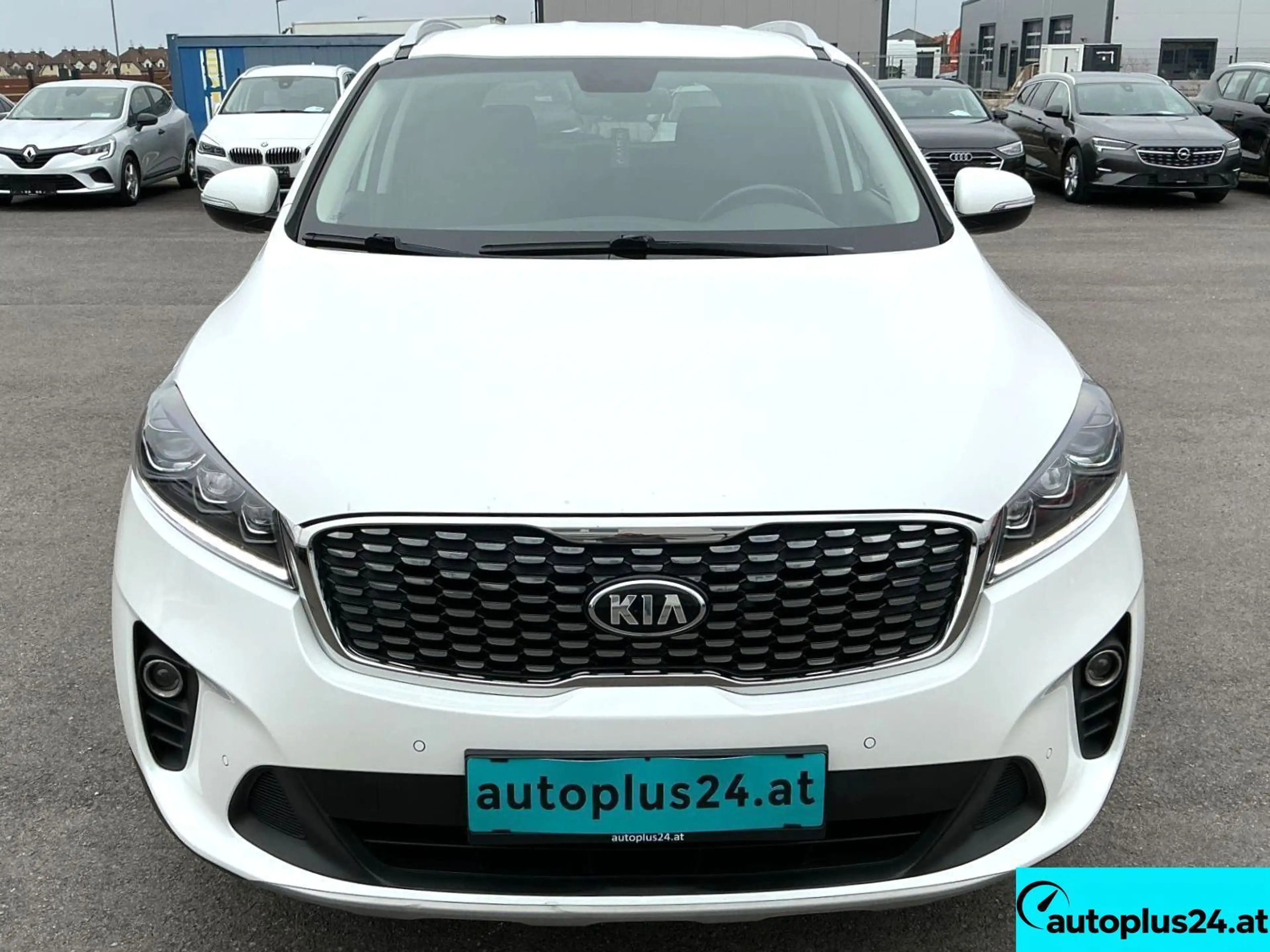 Kia Sorento 2,2 CRDi SCR AWD Gold Aut. — photo 2