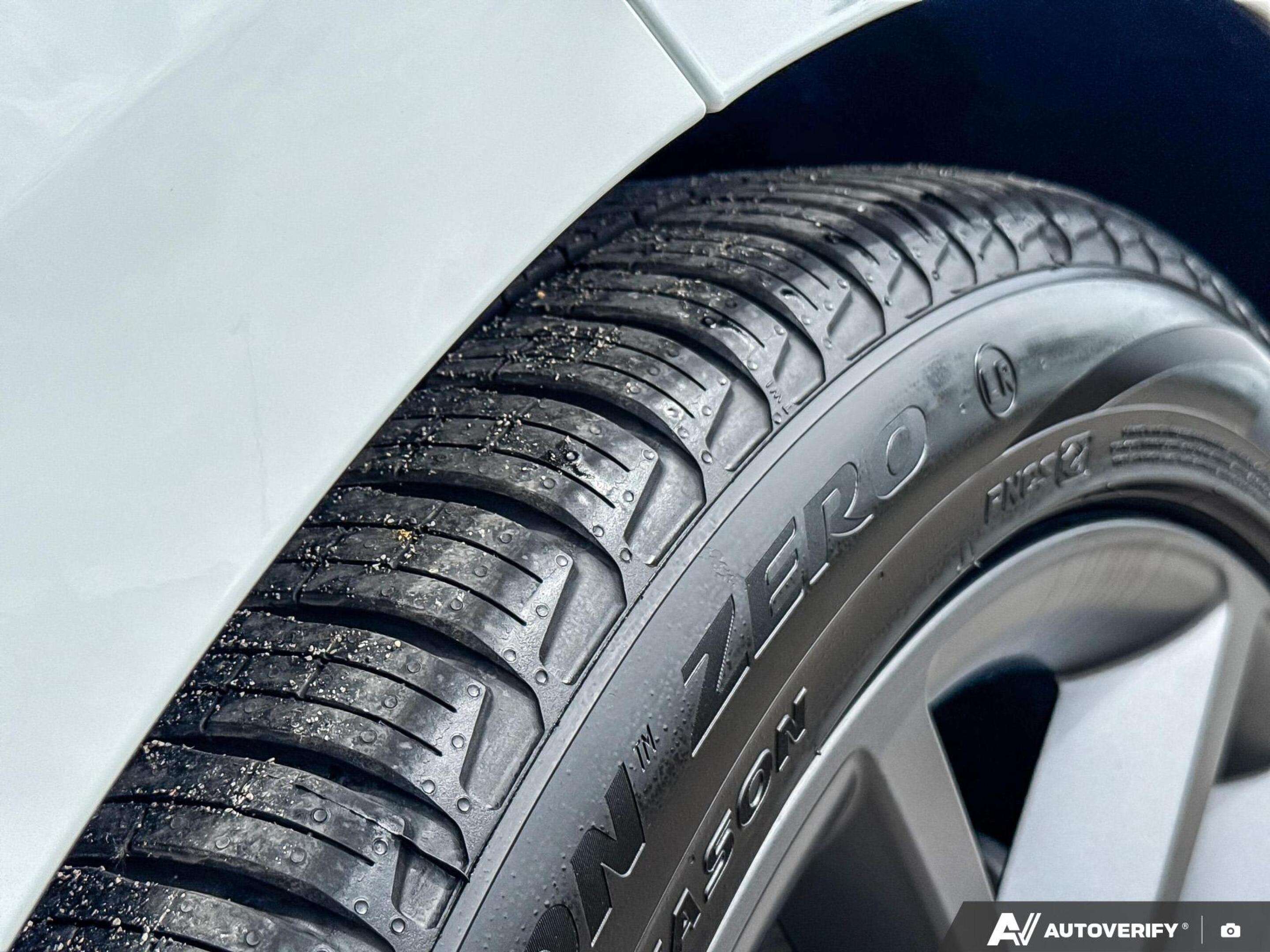 2026 Land Rover Range Rover Sport P360 S thumb 8