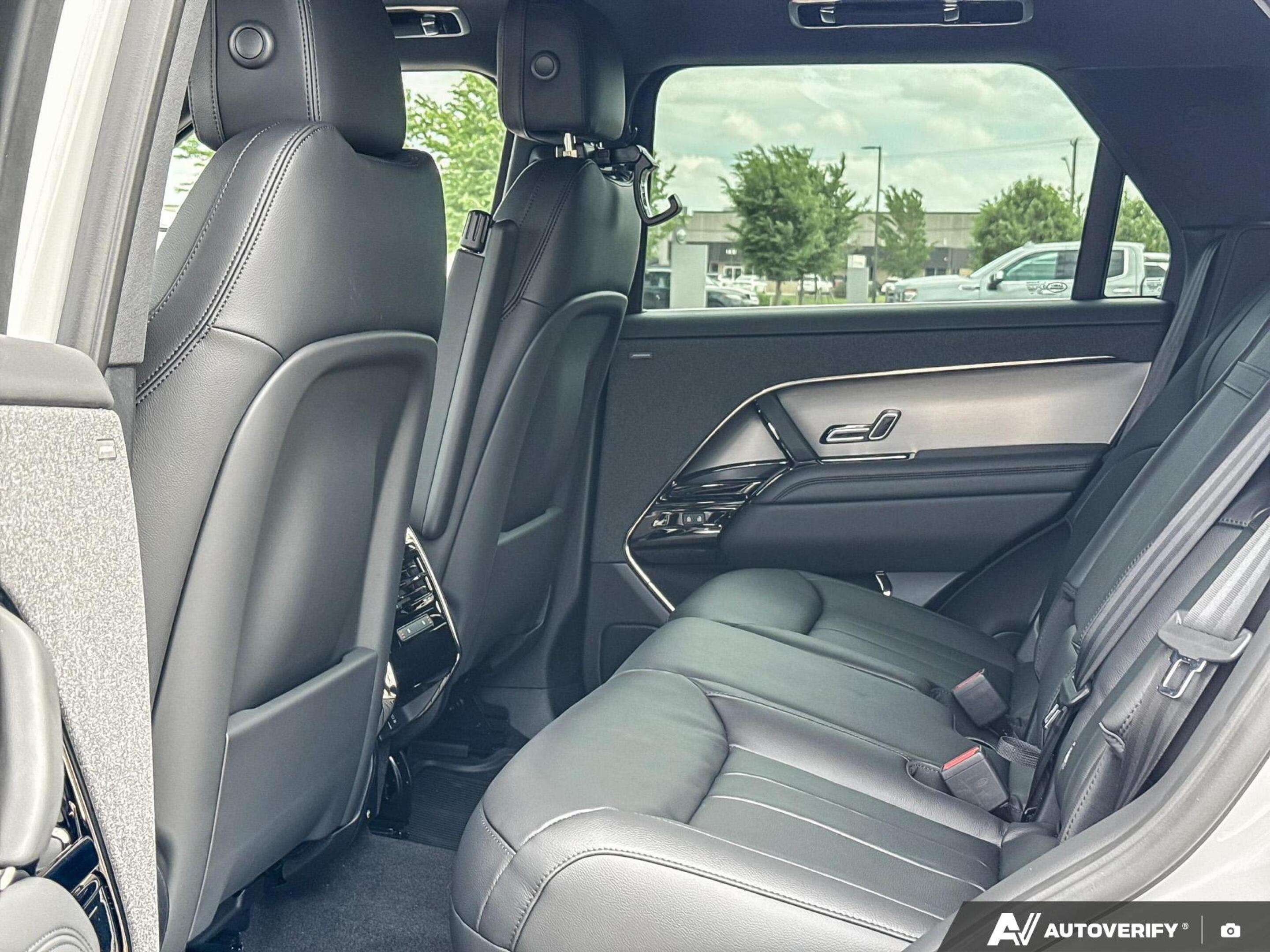 2026 Land Rover Range Rover Sport P360 S thumb 24
