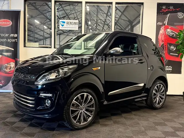 Ligier JS 50 JS50 Black on Klima Mopedauto Microcar 45 KM