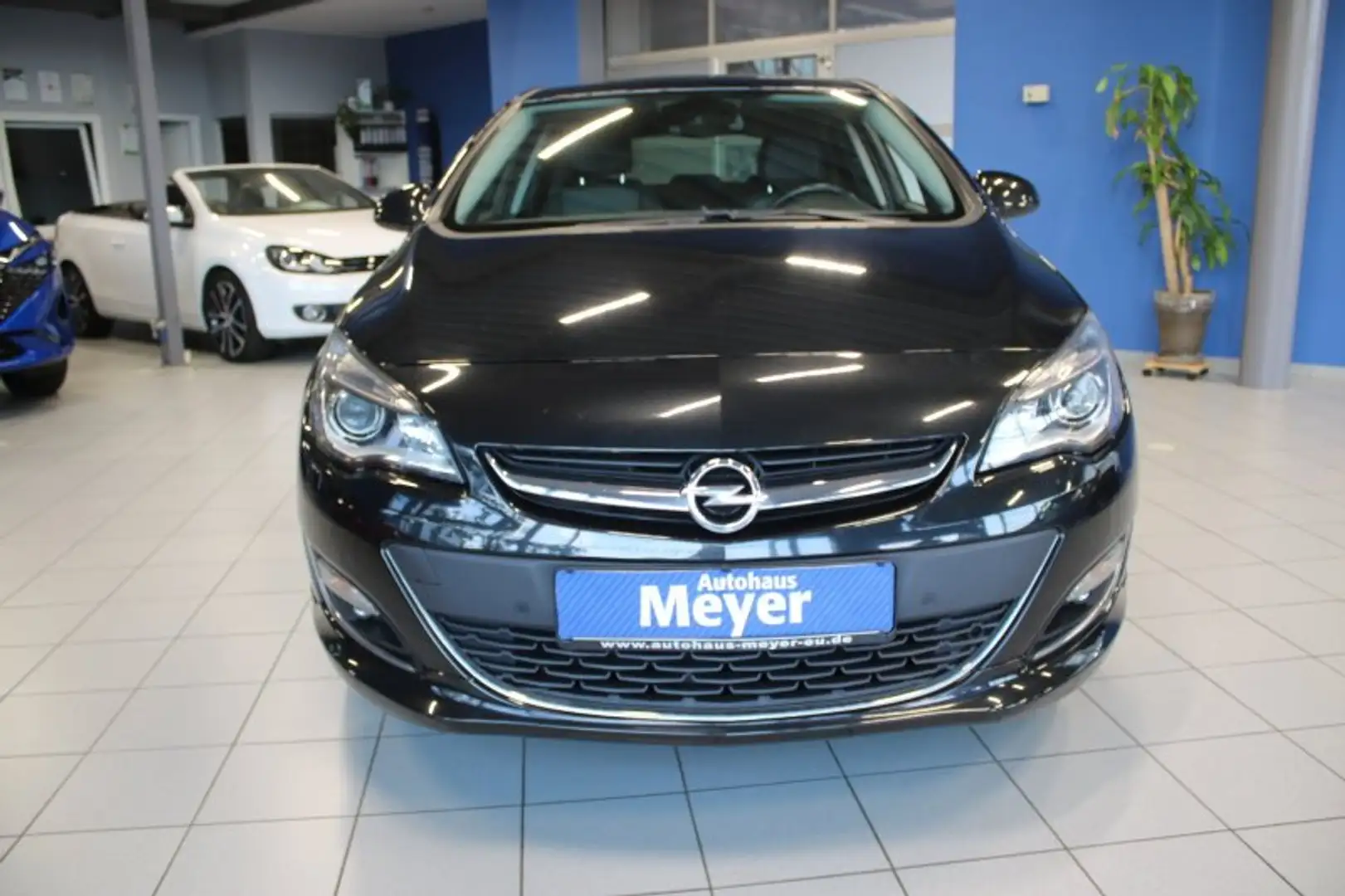 Opel Astra J 1.7 CDTI OPC-Line  Bi-Xenon/Navi/Schiebedach Černá - 2