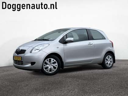 Toyota Yaris 1.3 VVTi Sol