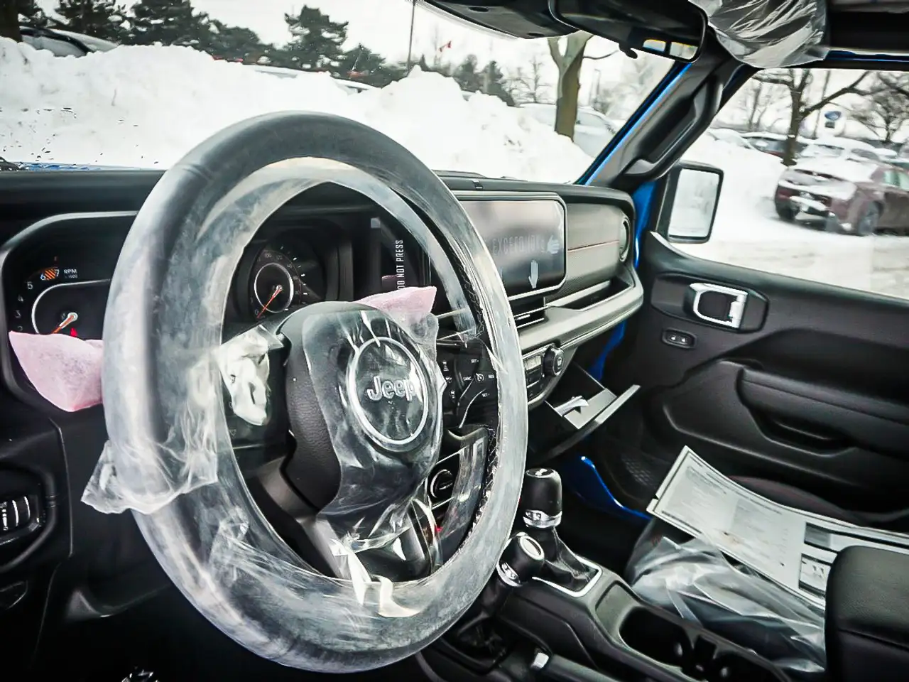 Jeep Wrangler снимка Jeep Wrangler