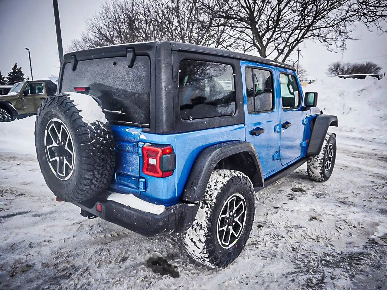 Jeep Wrangler снимка Jeep Wrangler