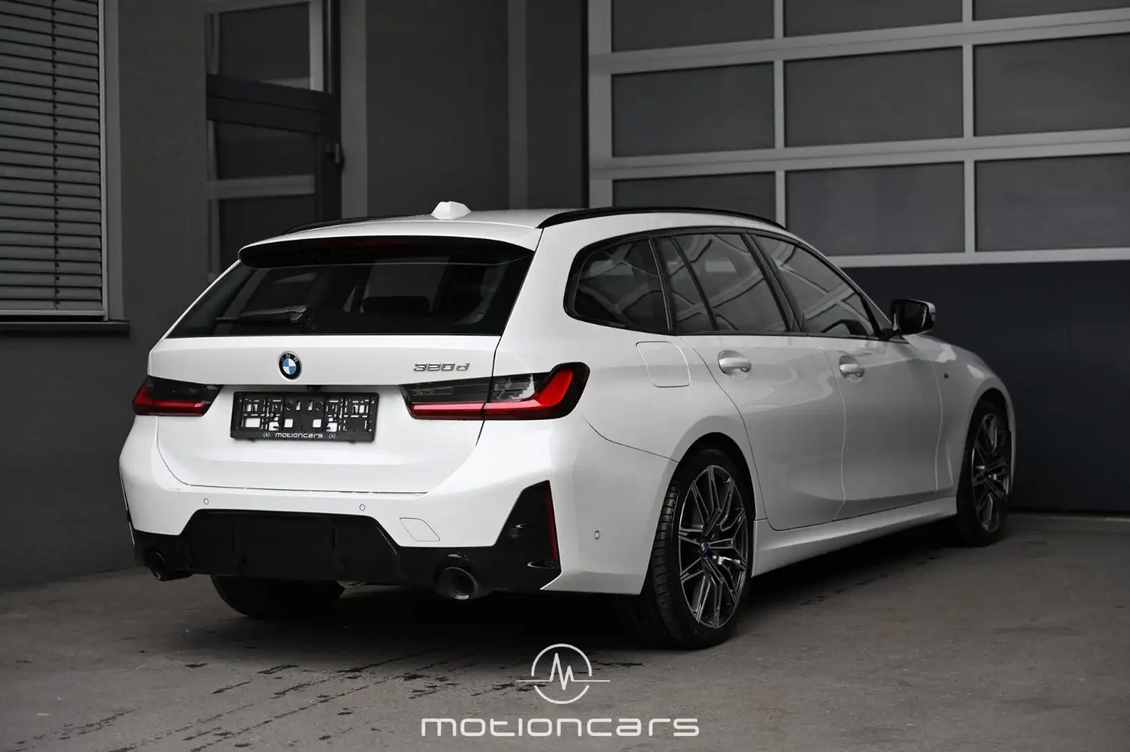BMW 320 - 320 d M-SPORT Mild Hybrid Weiß - 2