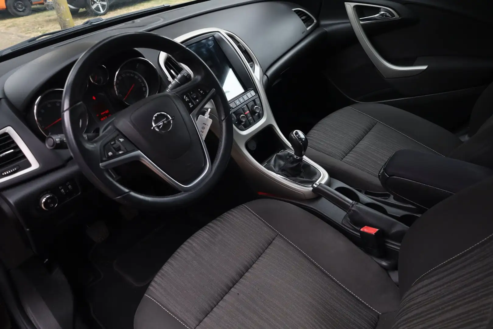 Opel Astra 1.6 Turbo Cosmo 180PK | Trekhaak | Airco | Multime Zwart - 2