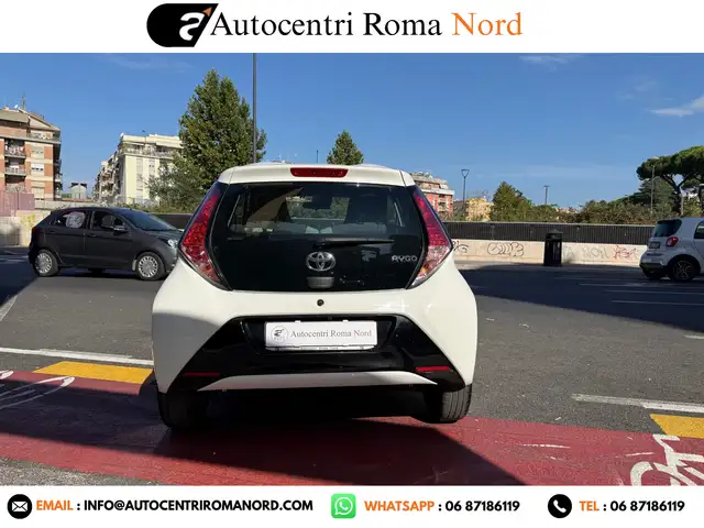 Toyota Aygo view 4