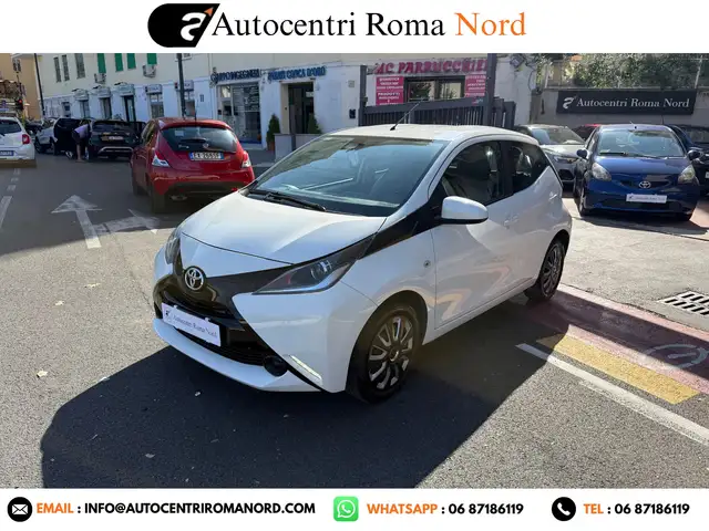 Toyota Aygo view 9